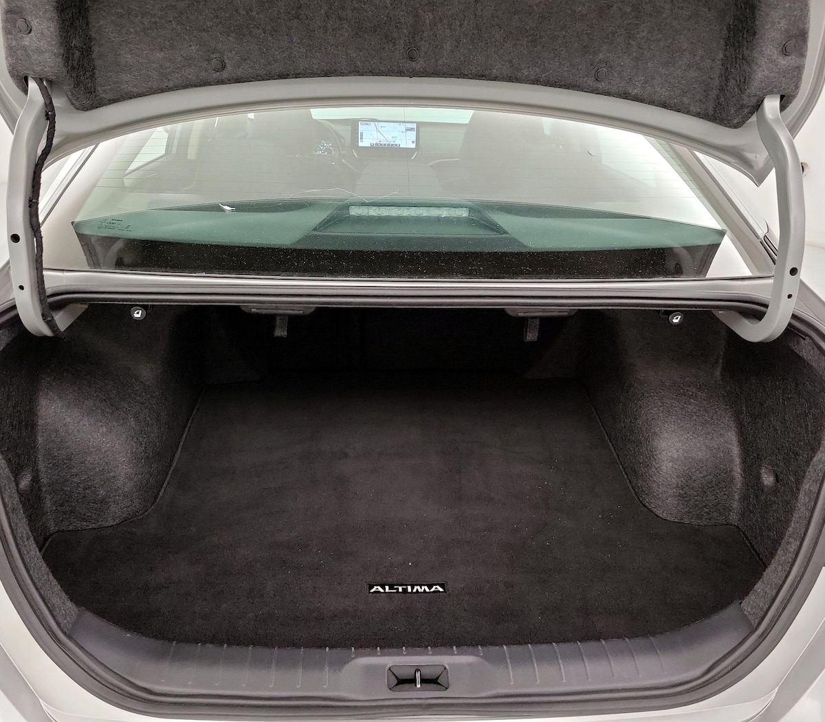 Trunk/Cargo (Seats Up)