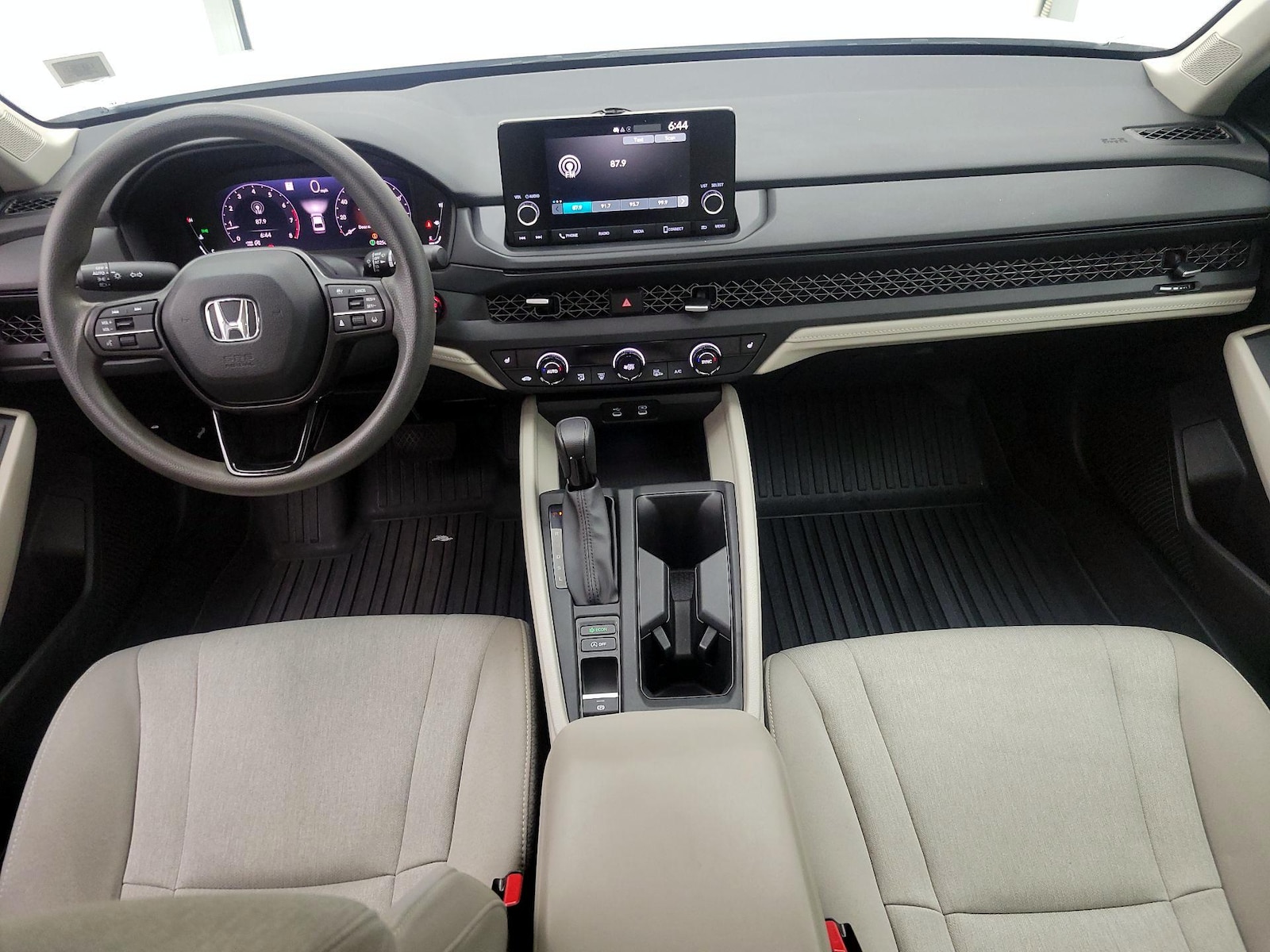 Apple CarPlay® & Android Auto™