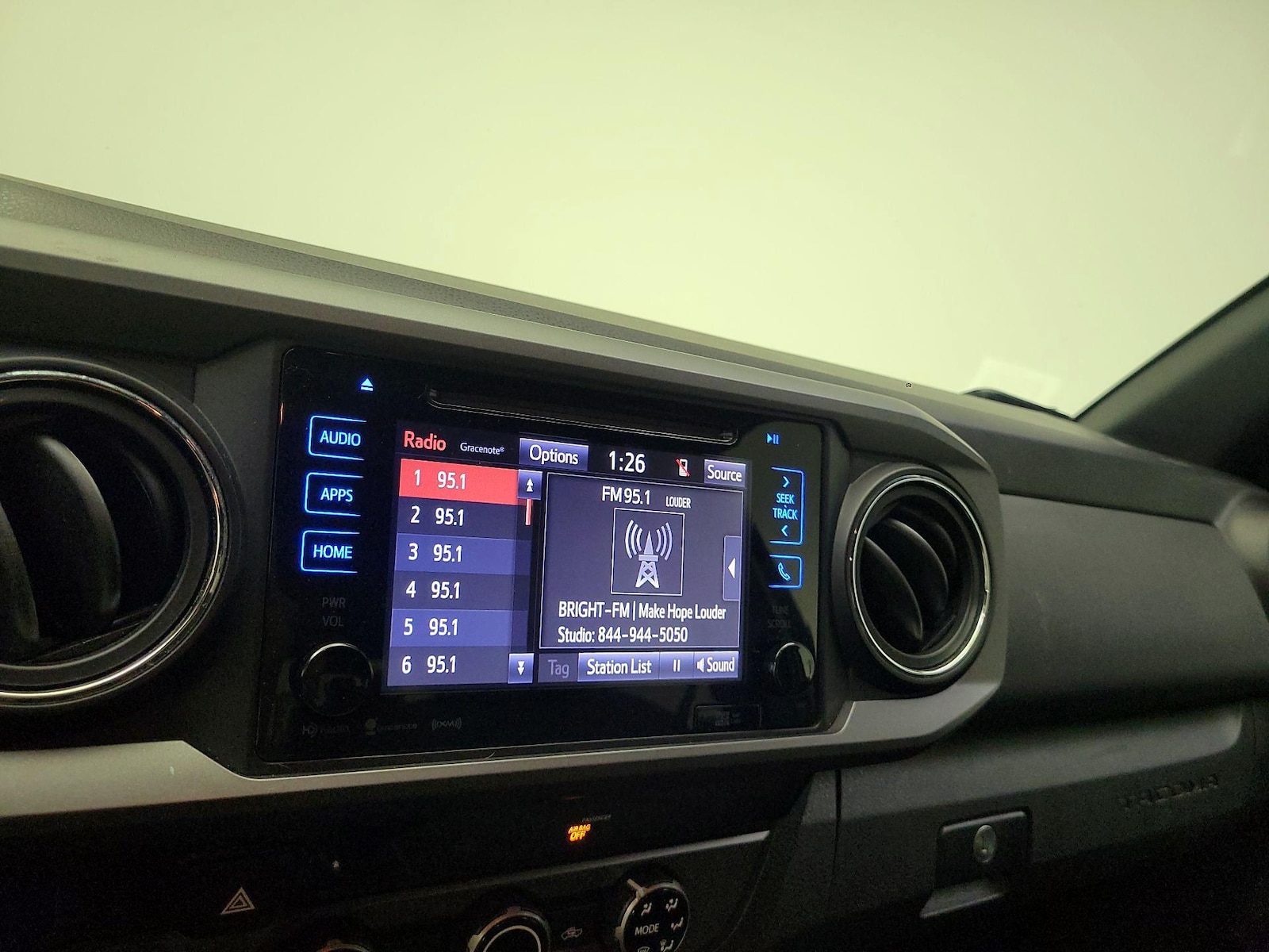 2016 Toyota Tacoma TRD Sport - Photo 17