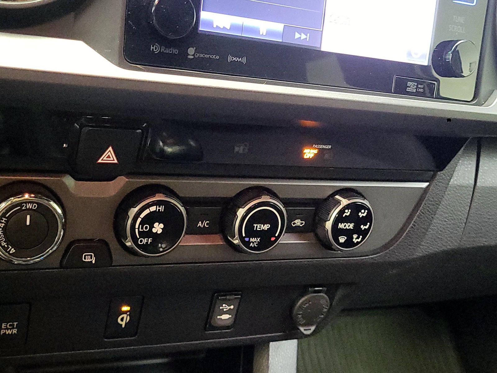2016 Toyota Tacoma TRD Sport - Photo 18