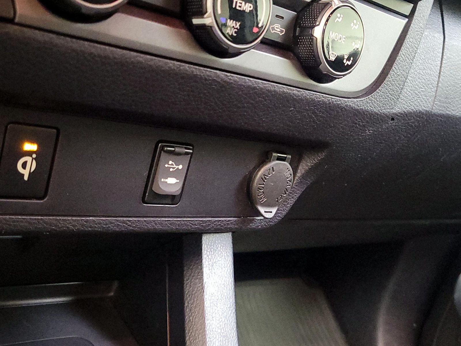 2016 Toyota Tacoma TRD Sport - Photo 20