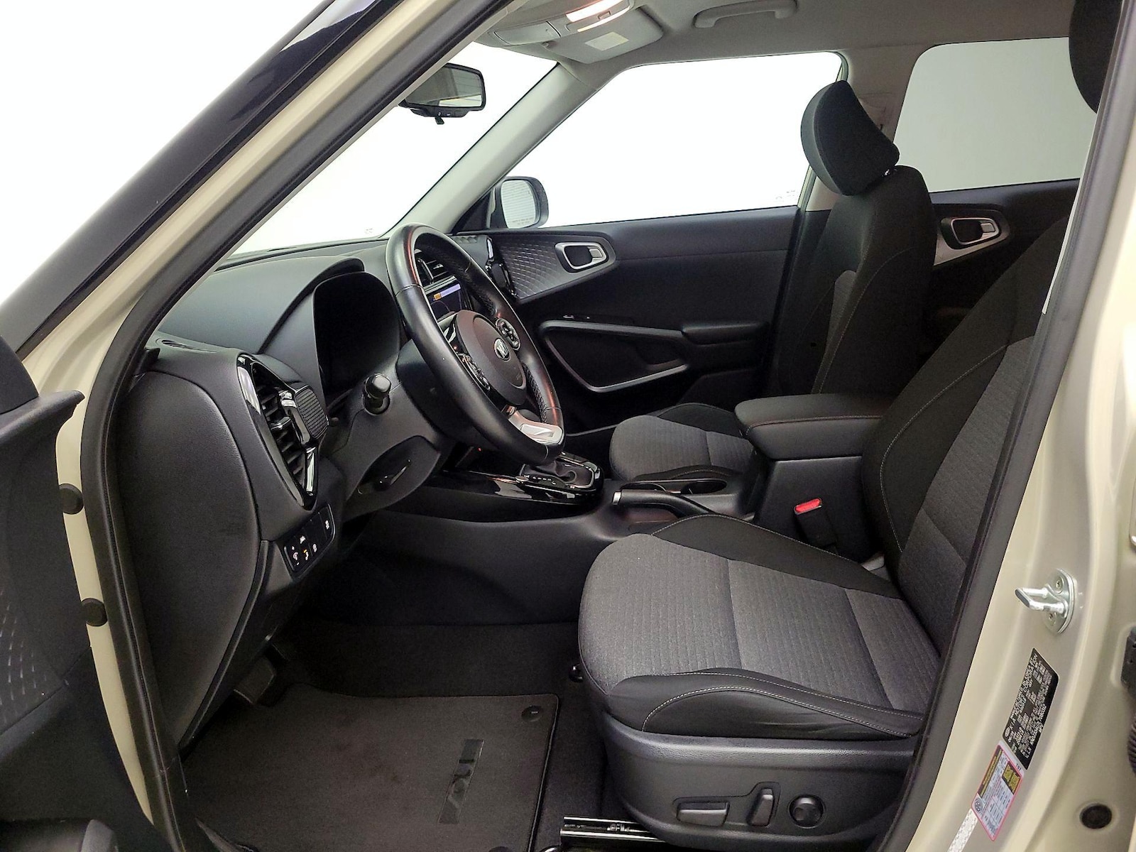 2020 Kia Soul EX - Photo 12