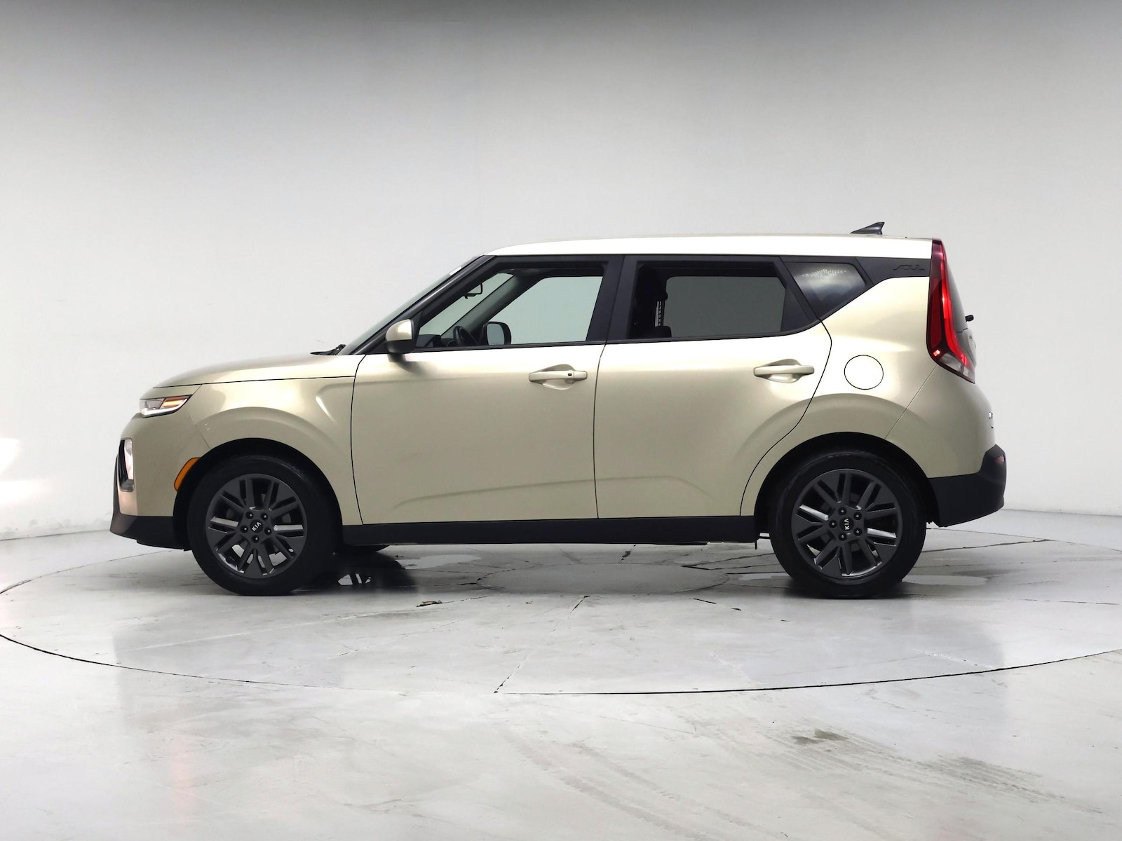 2020 Kia Soul EX - Photo 4