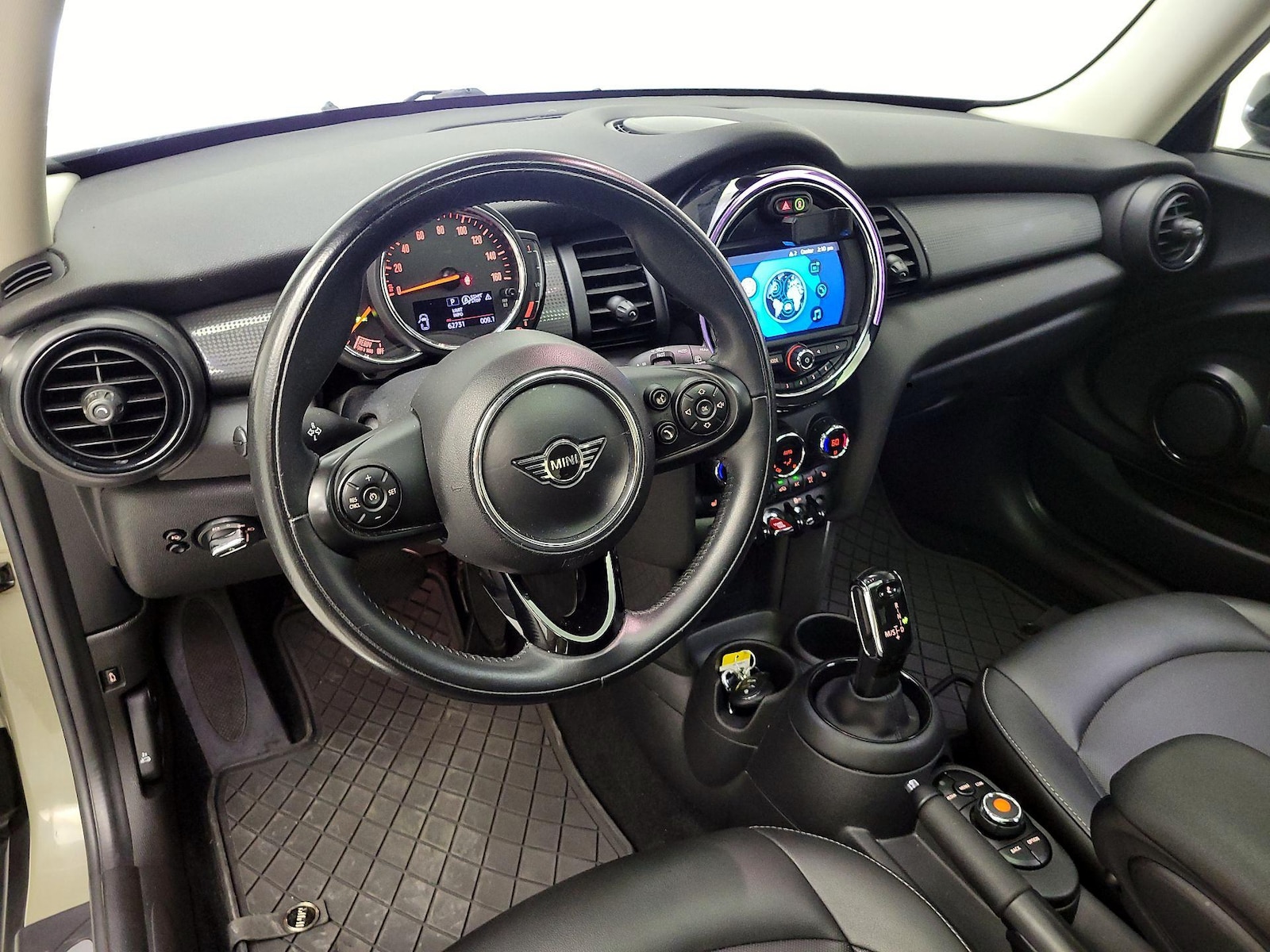 2020 MINI Hardtop 2 Door - Photo 10