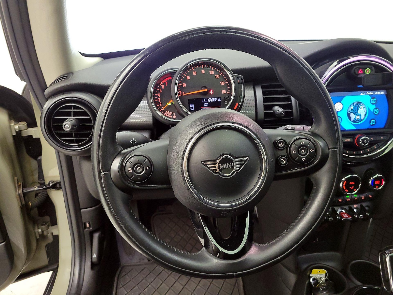 2020 MINI Hardtop 2 Door - Photo 11