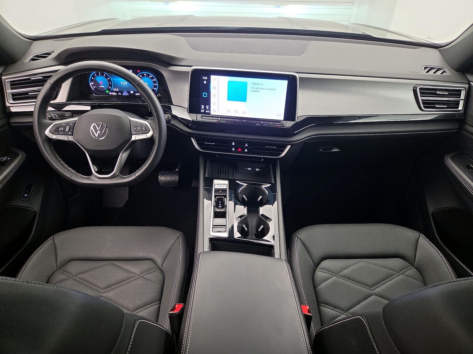 2025 Volkswagen Atlas Cross Sport SE w/Tech - Photo 10