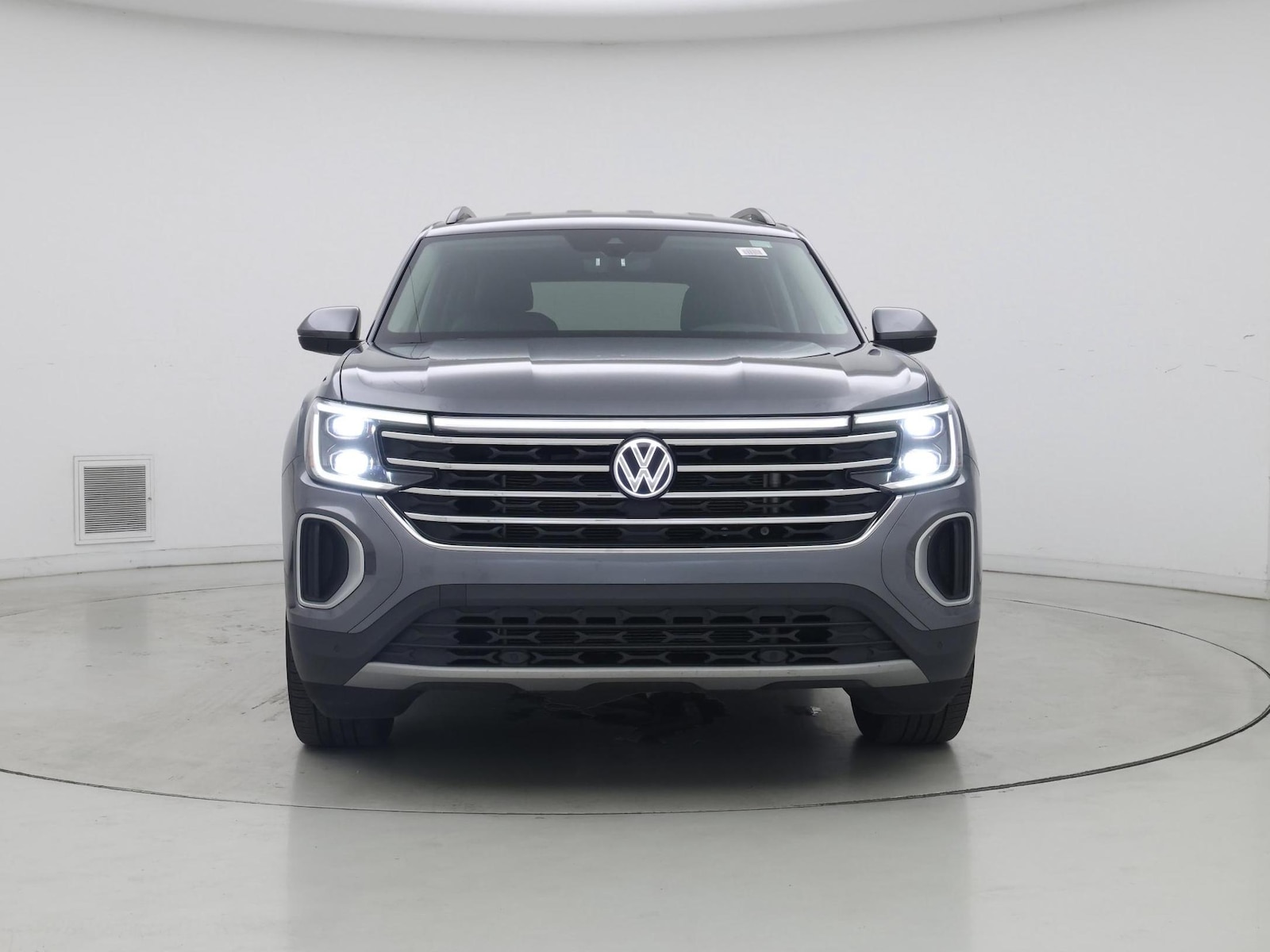 2025 Volkswagen Atlas SE w/Tech - Photo 6