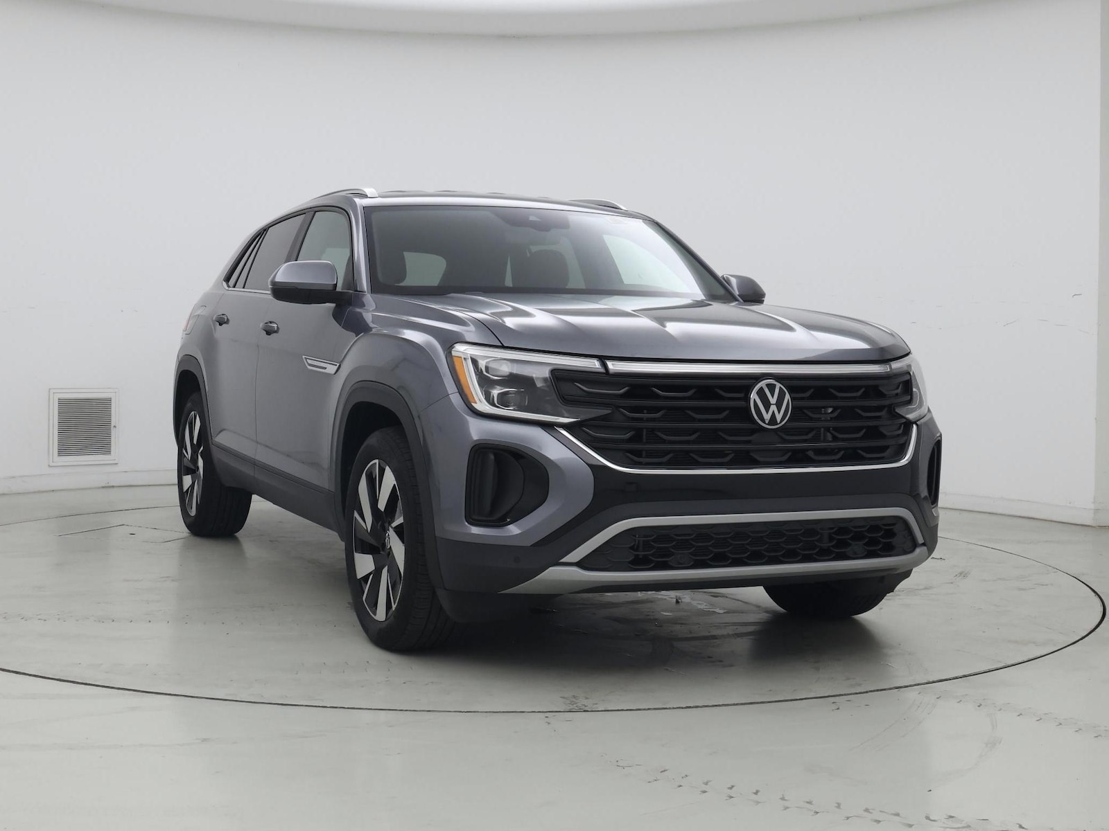 2025 Volkswagen Atlas Cross Sport SE w/Tech - Photo 2