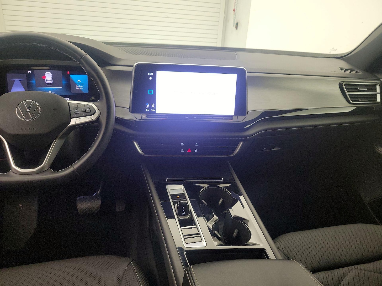 2025 Volkswagen Atlas Cross Sport SE w/Tech - Photo 10