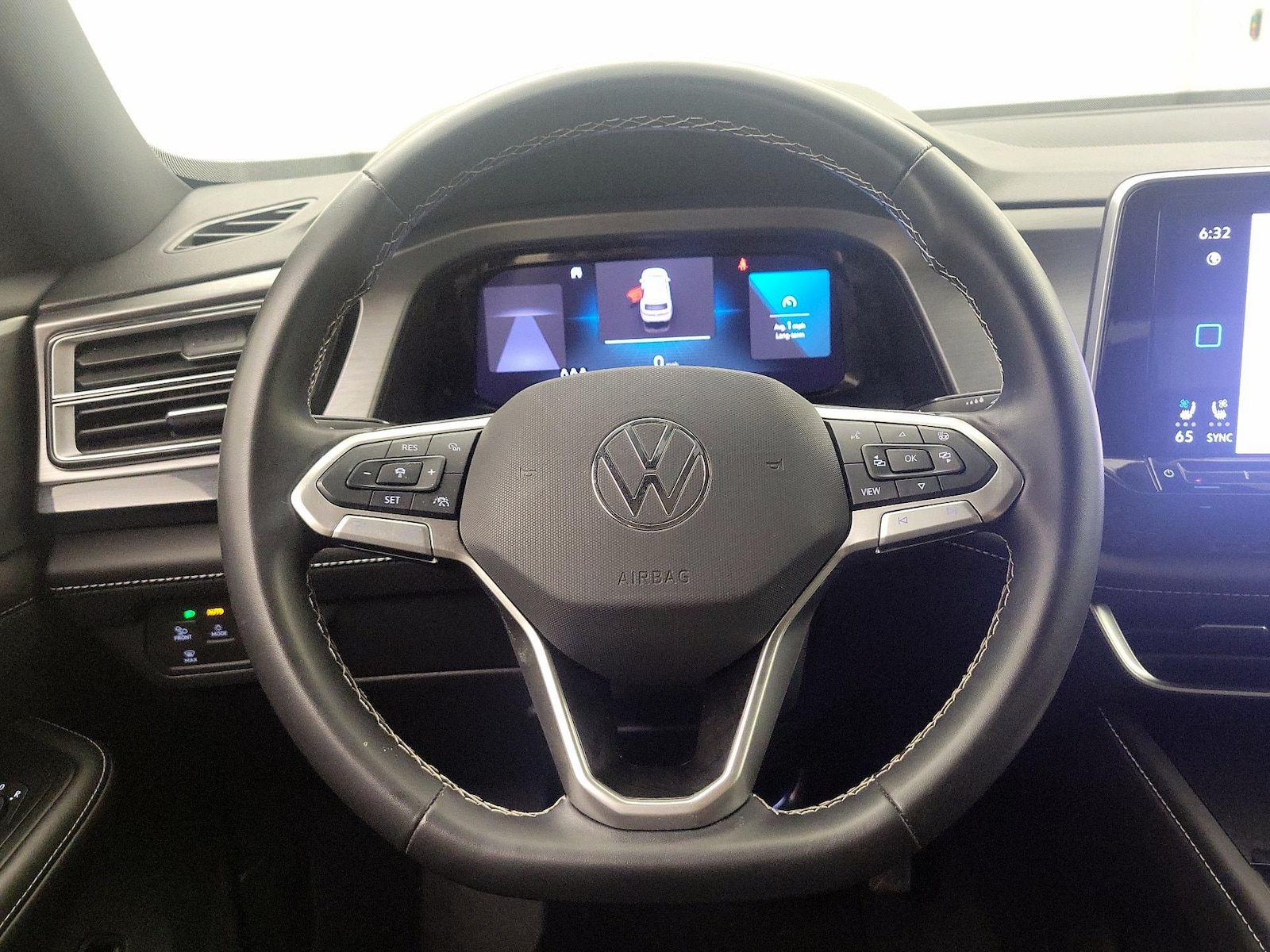 2025 Volkswagen Atlas Cross Sport SE w/Tech - Photo 11