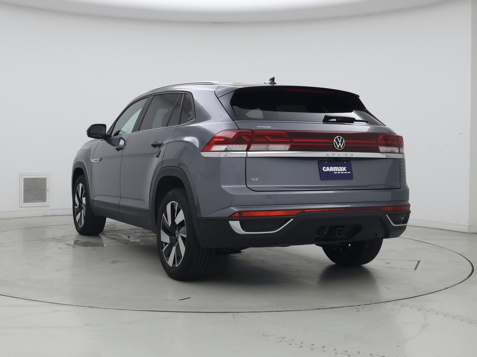 2025 Volkswagen Atlas Cross Sport SE w/Tech - Photo 3