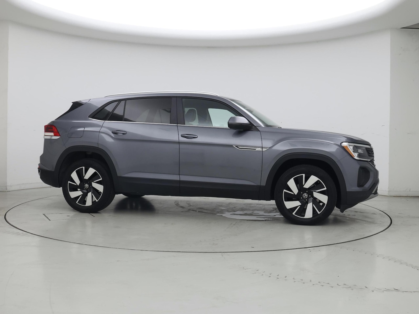 2025 Volkswagen Atlas Cross Sport SE w/Tech - Photo 8