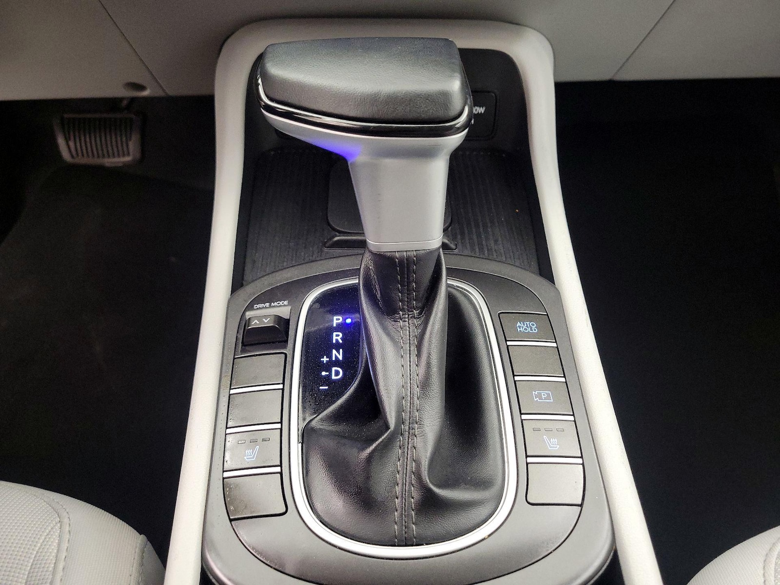 2026 Hyundai Kona SEL Sport - Photo 18