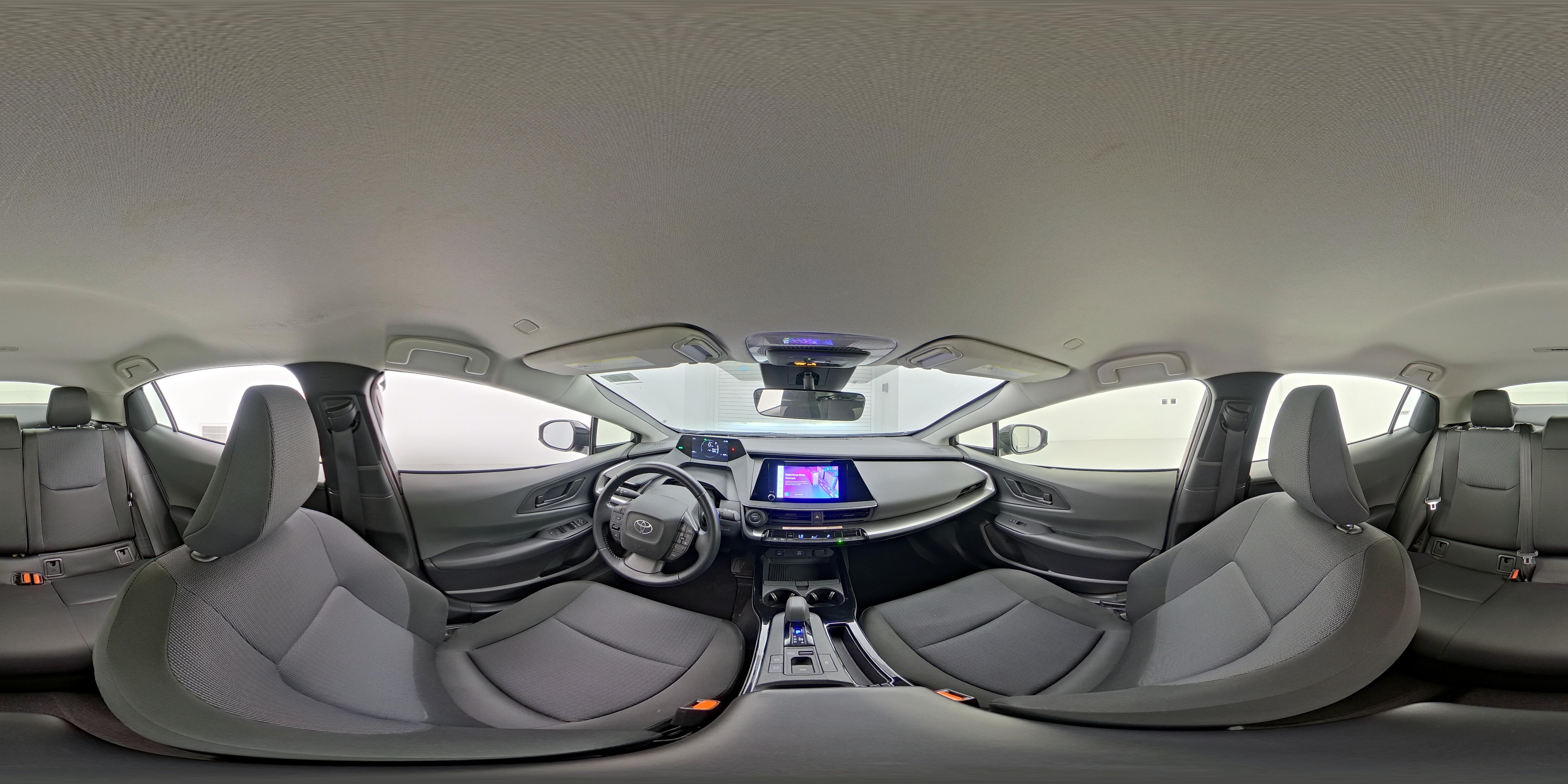 2025 Toyota Prius LE - Photo 24