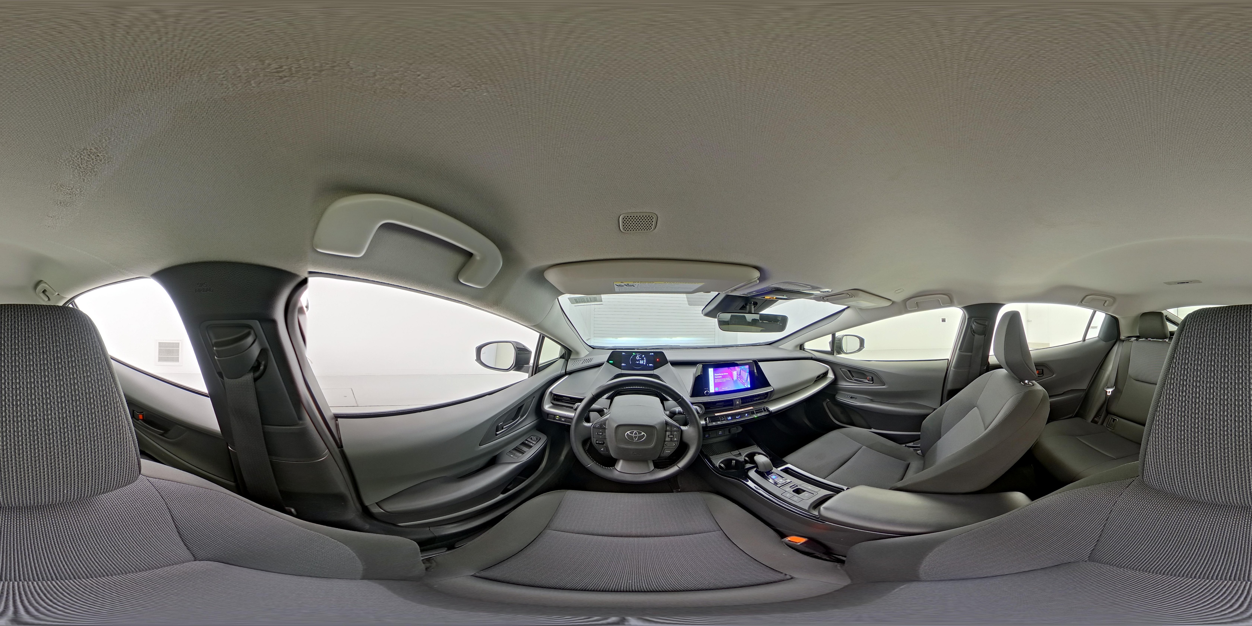 2025 Toyota Prius LE - Photo 26