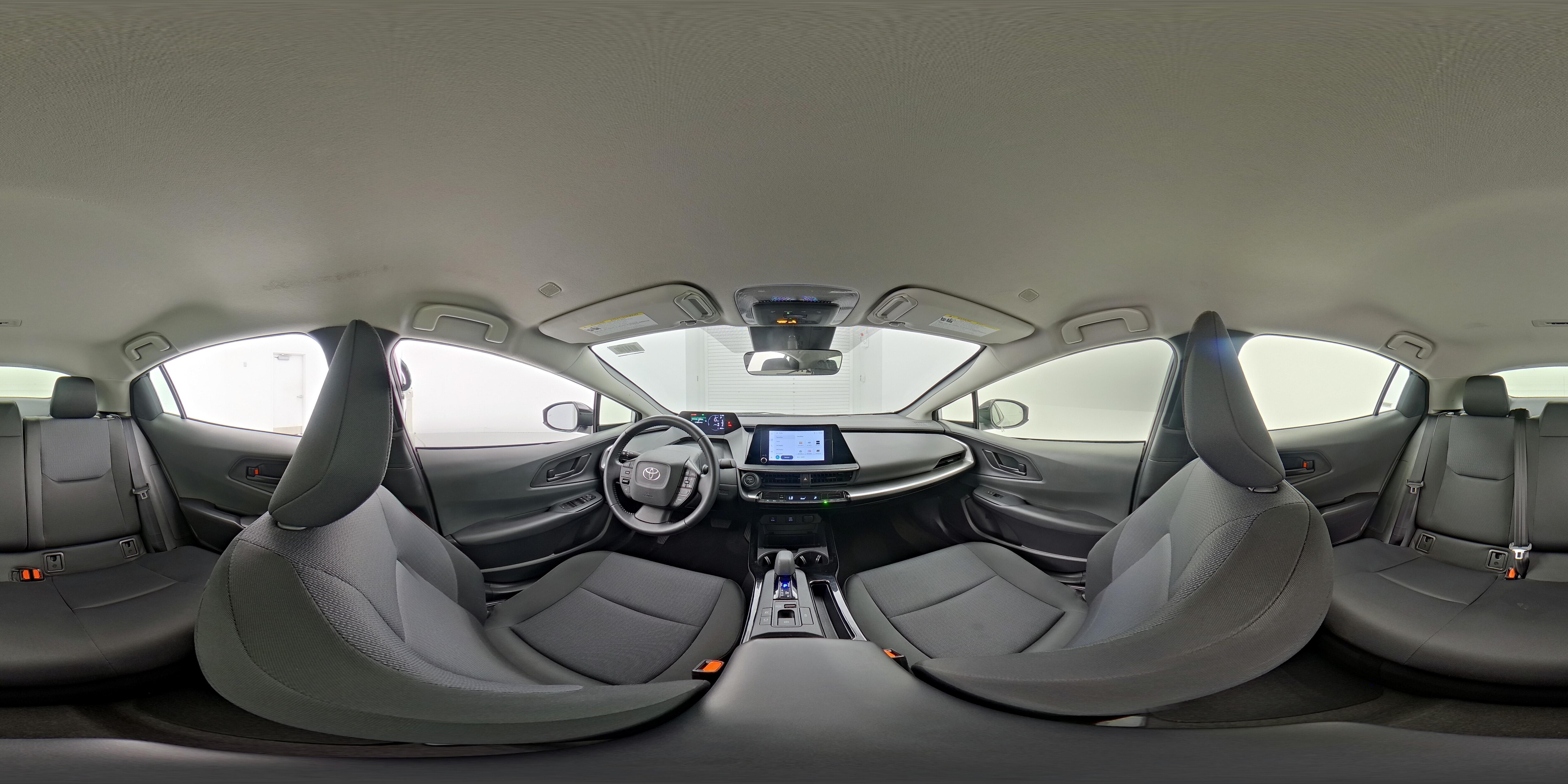 2025 Toyota Prius LE - Photo 24