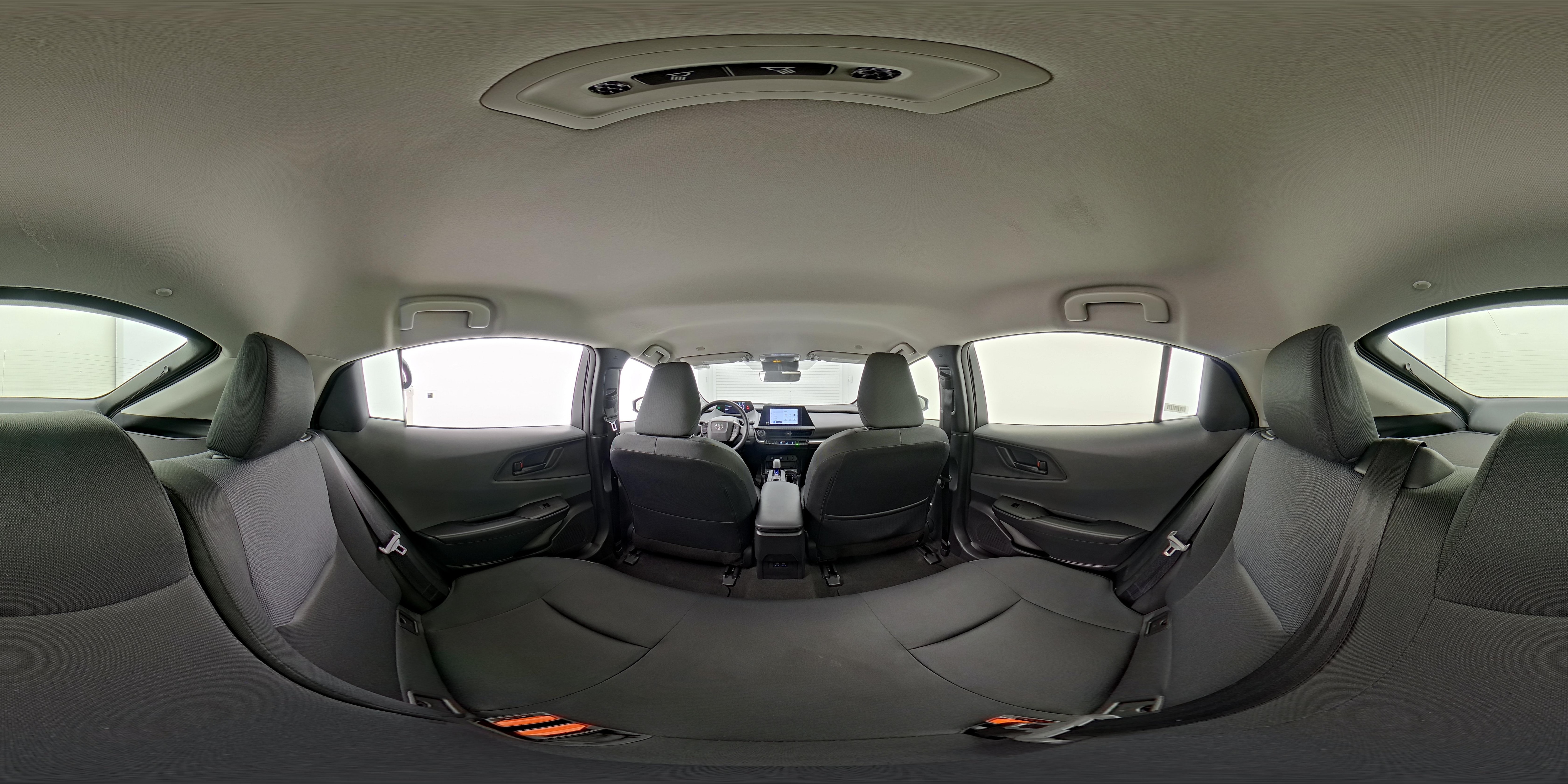 2025 Toyota Prius LE - Photo 25