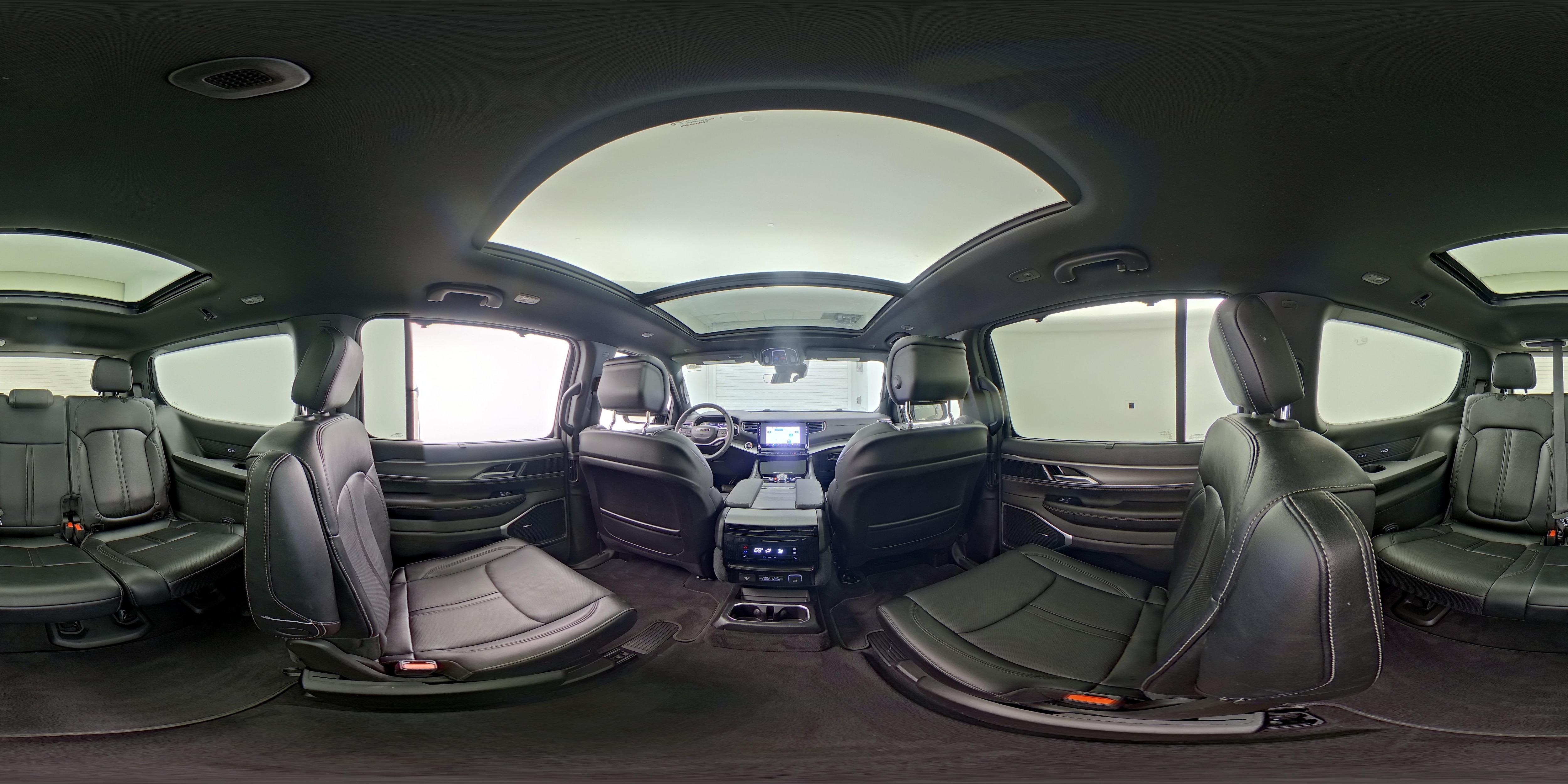 2024 Jeep Wagoneer Series II - Photo 30