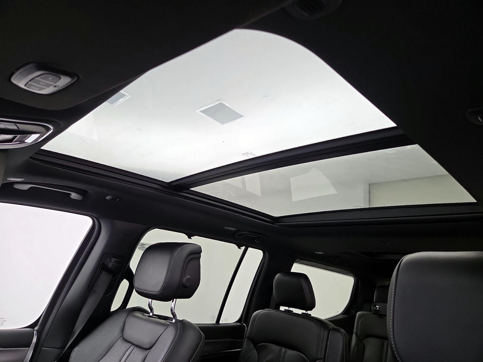 2024 Jeep Wagoneer Series II - Photo 21