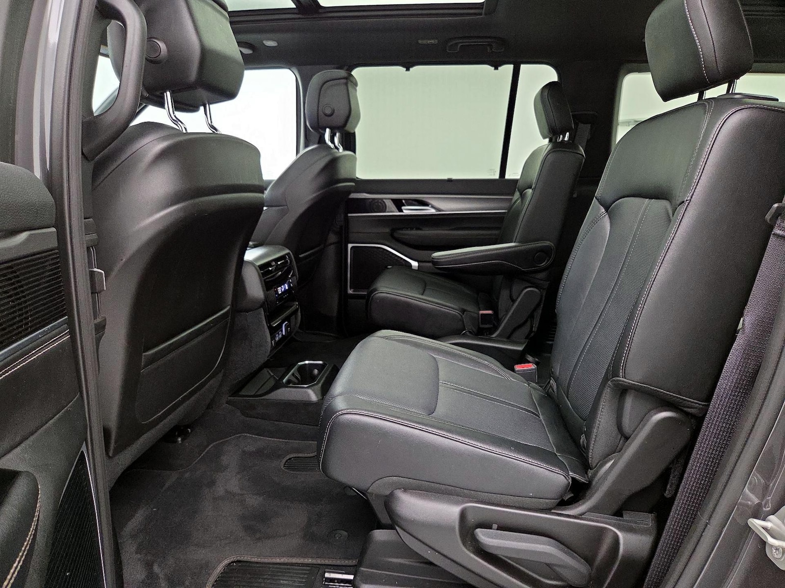 2024 Jeep Wagoneer Series II - Photo 22