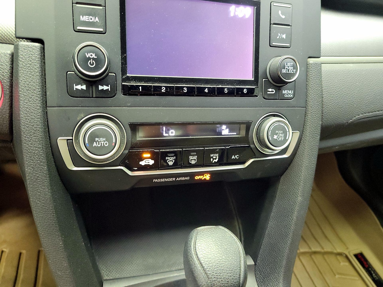 2016 Honda Civic LX-P - Photo 17