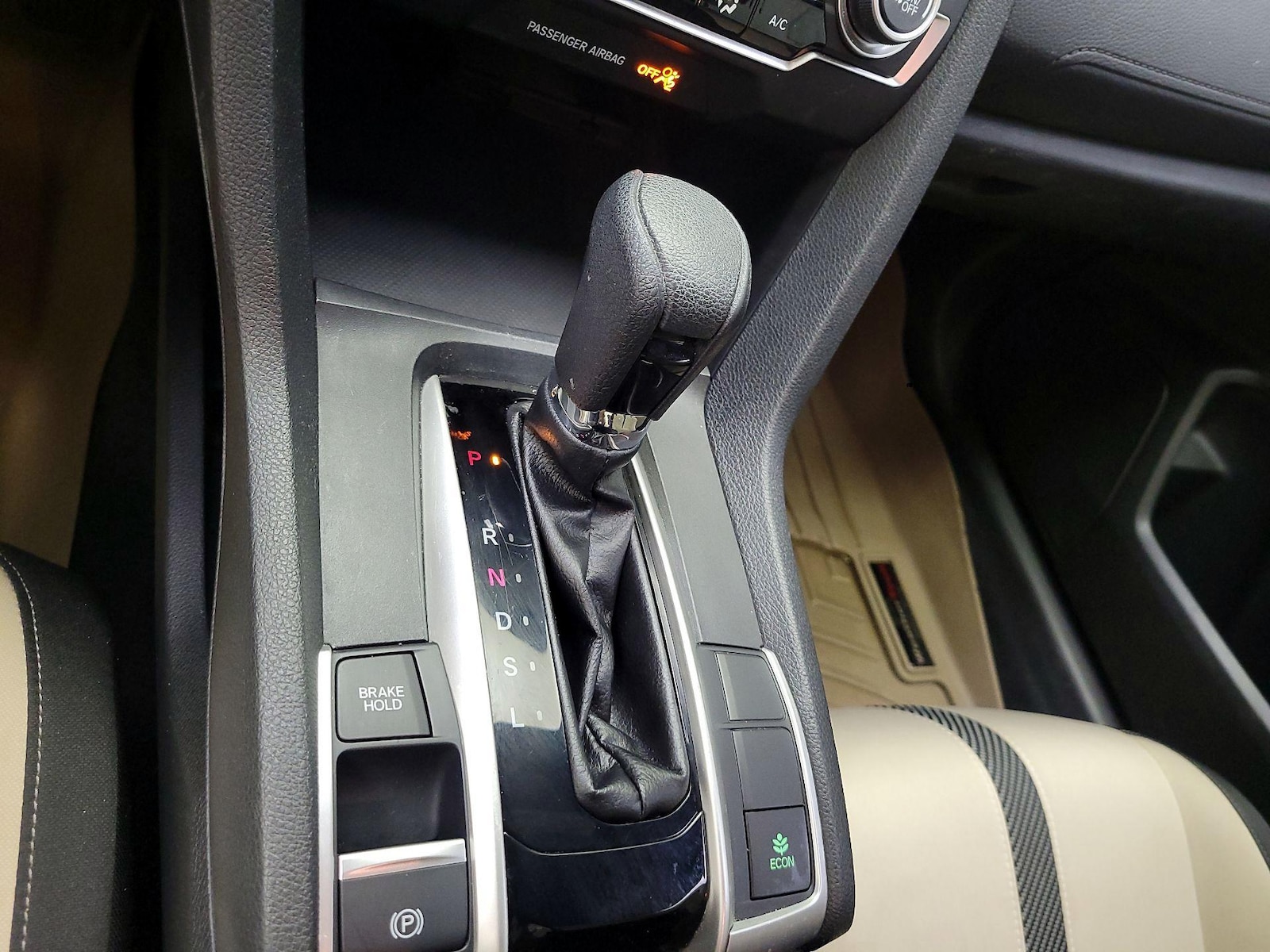 2016 Honda Civic LX-P - Photo 18