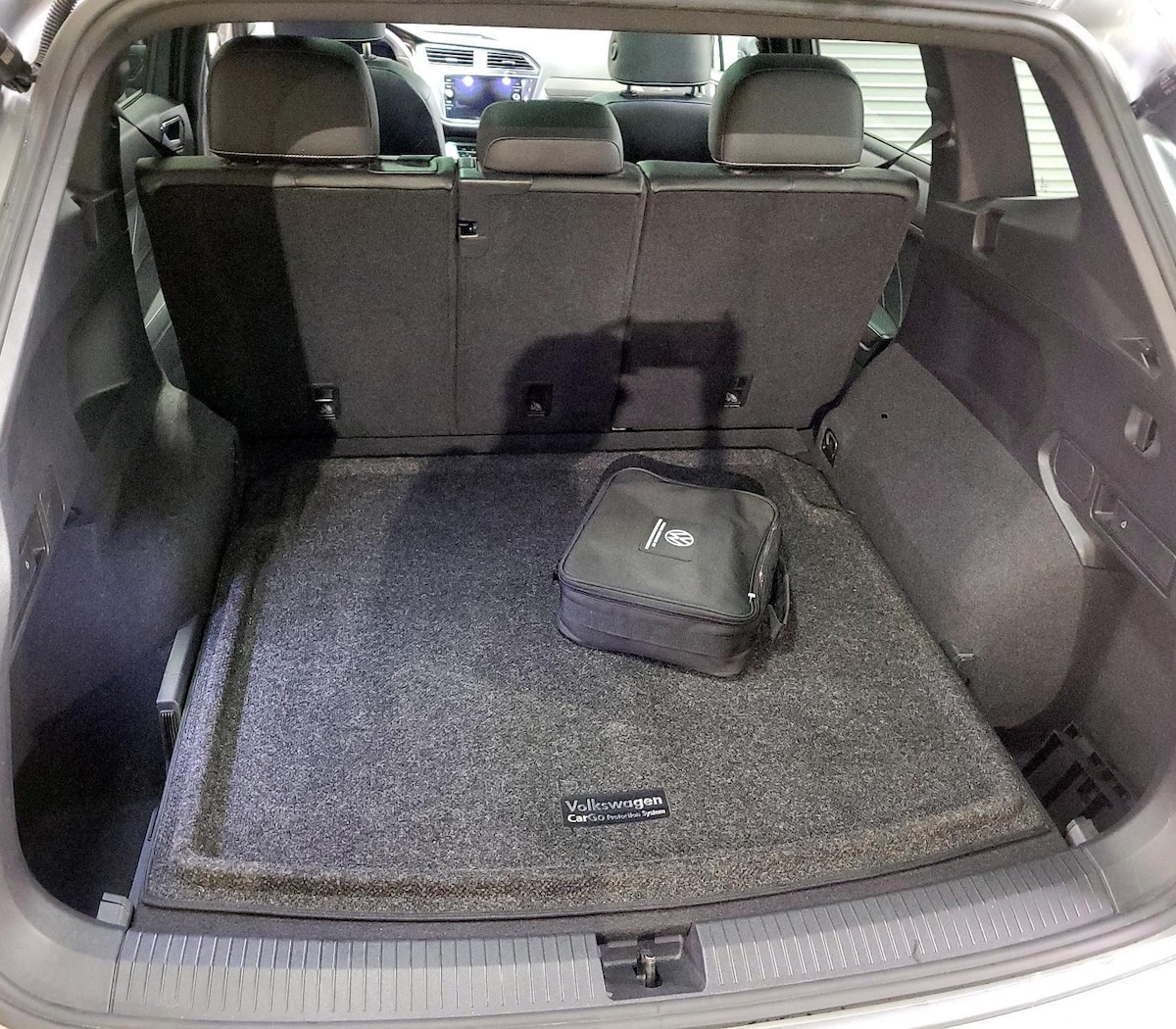 Trunk/Cargo (Seats Up)
