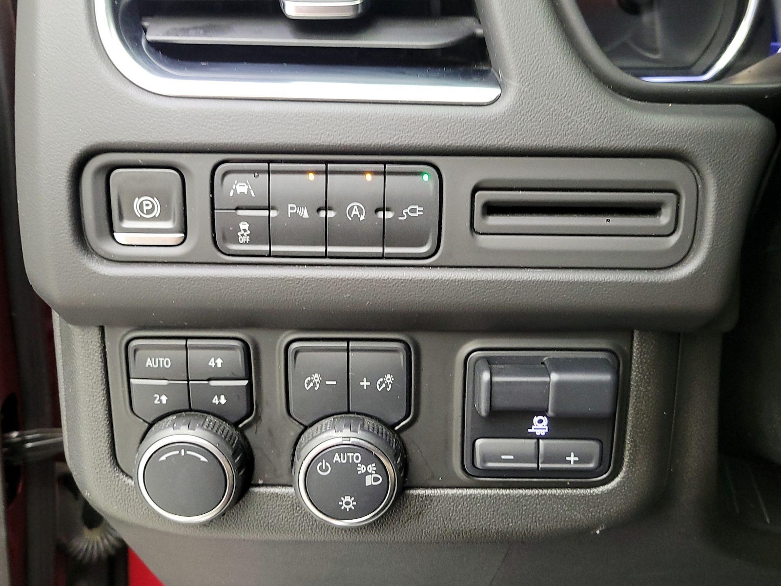 2021 Chevrolet Tahoe LT - Photo 14