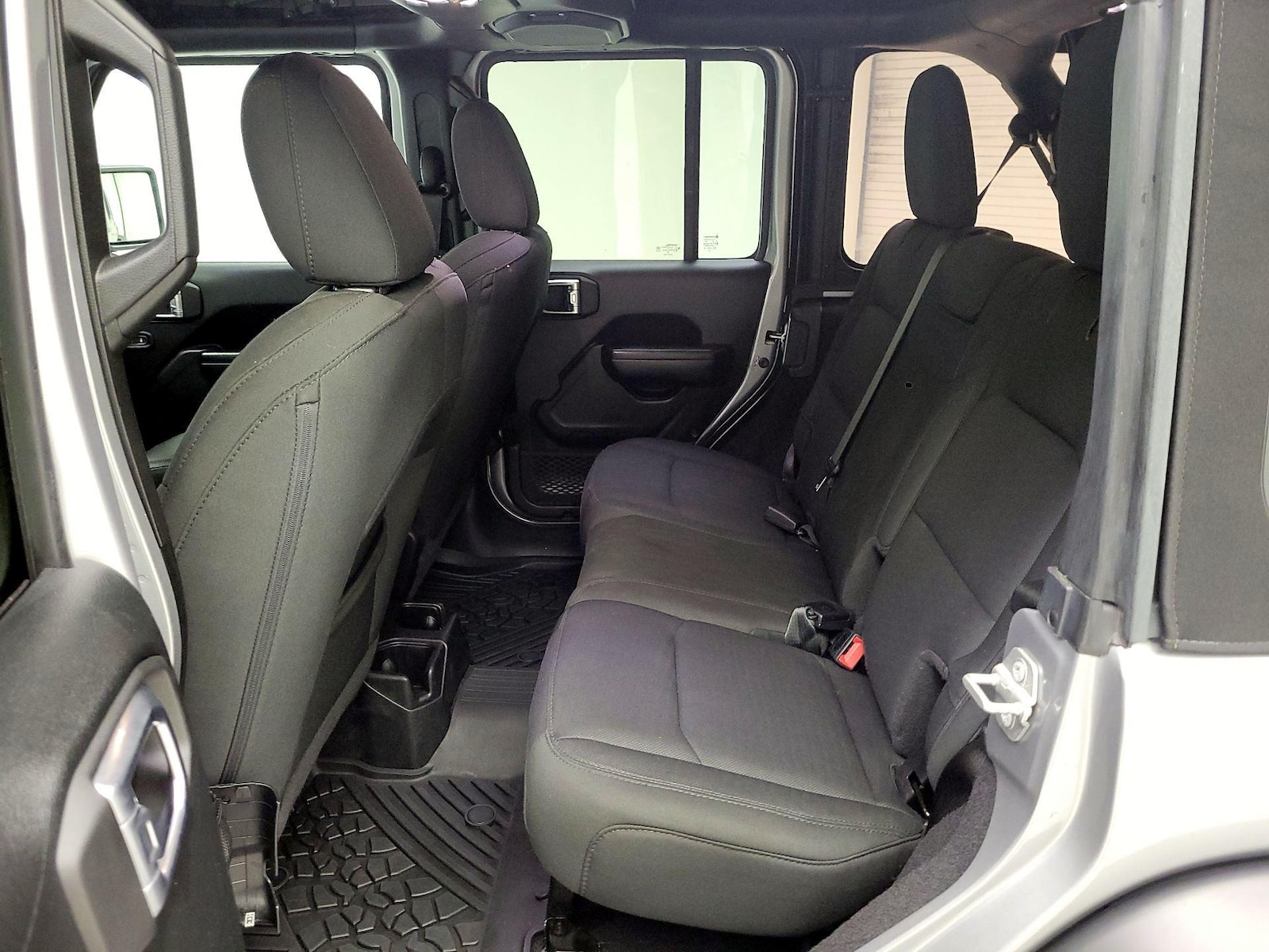 2021 Jeep Wrangler Unlimited Willys - Photo 21
