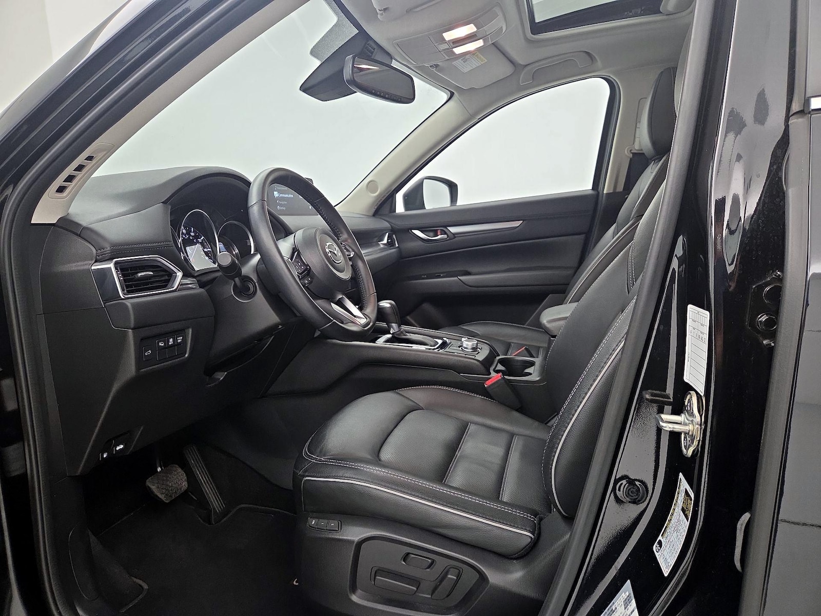 2025 Mazda CX-5 S Preferred package - Photo 12