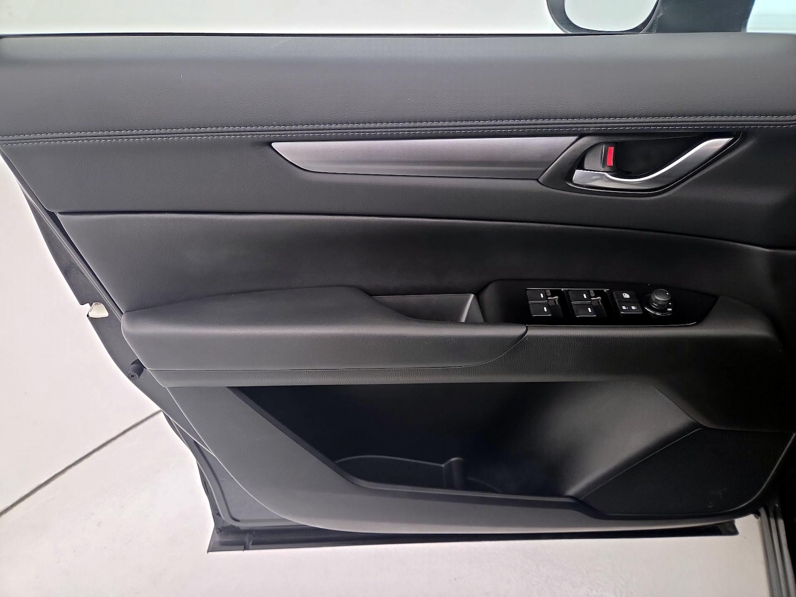 2025 Mazda CX-5 S Preferred package - Photo 13