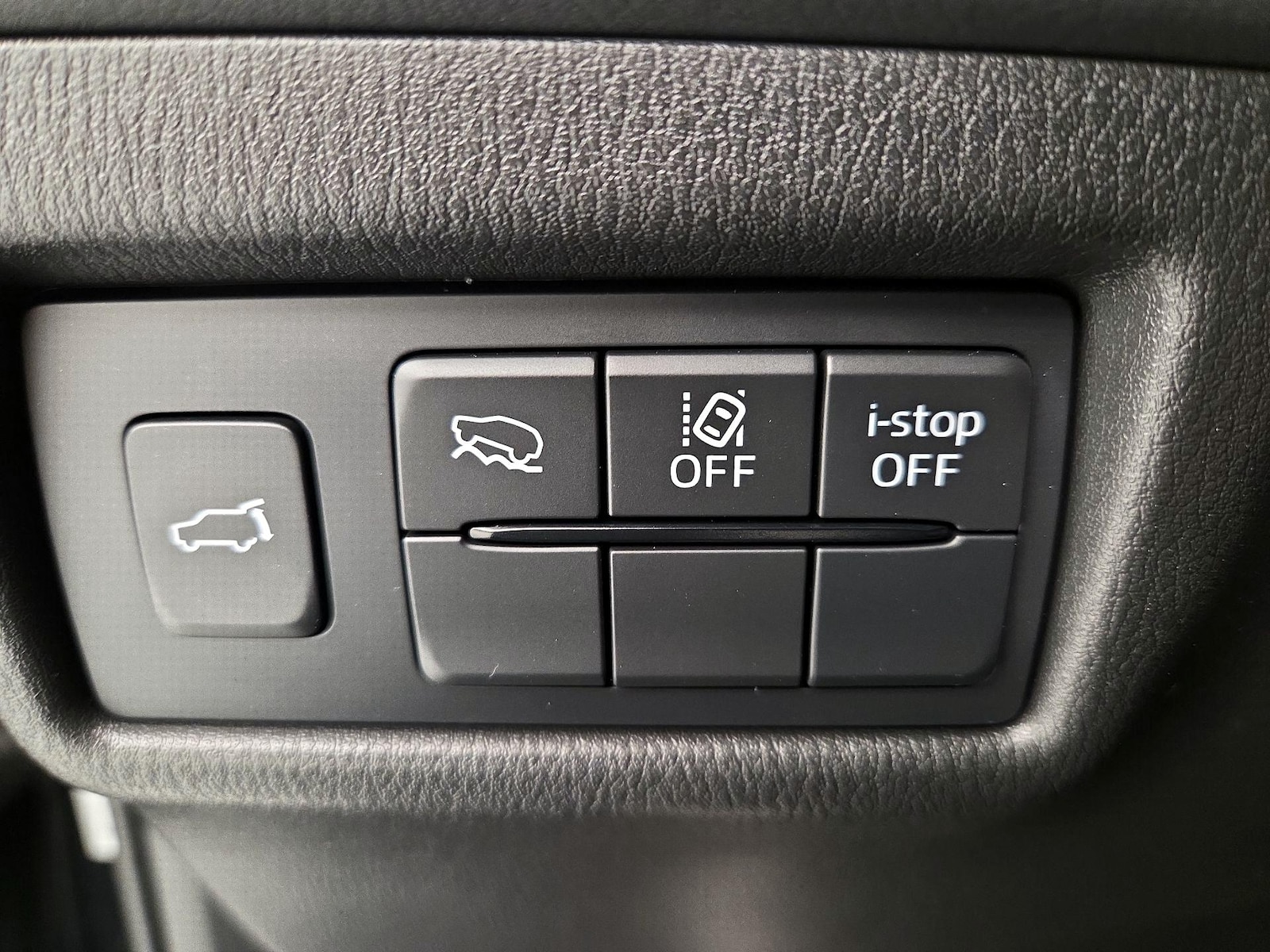 2025 Mazda CX-5 S Preferred package - Photo 14