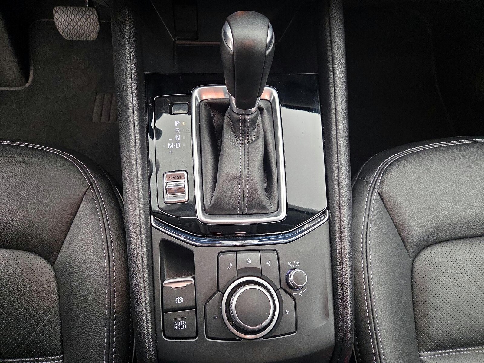 2025 Mazda CX-5 S Preferred package - Photo 18