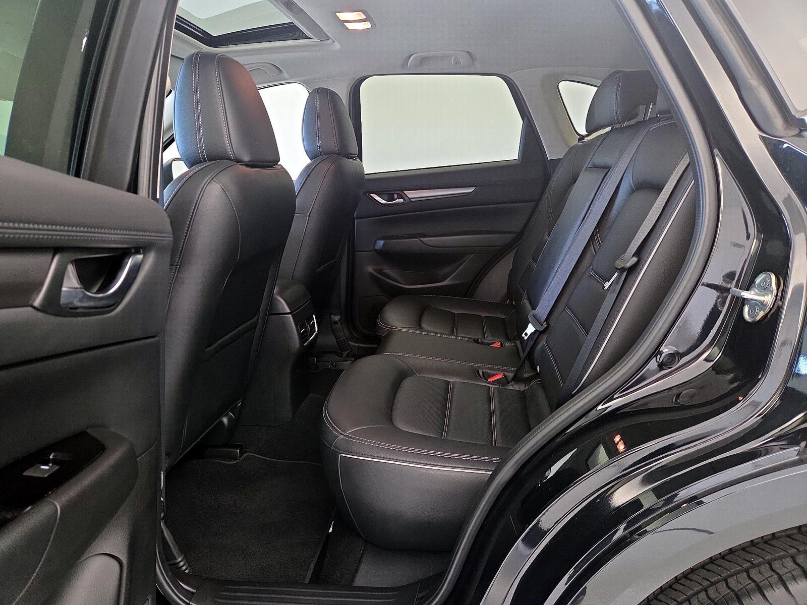 2025 Mazda CX-5 S Preferred package - Photo 21