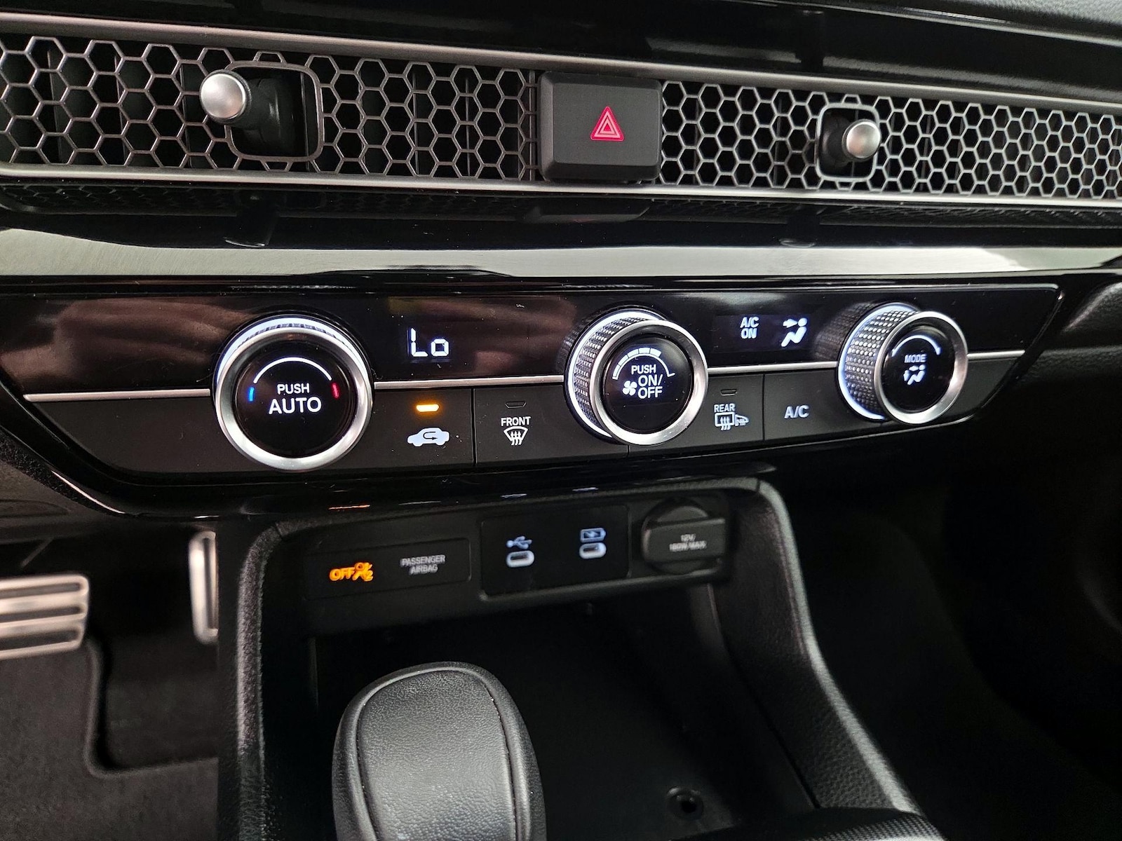 2025 Honda Civic Sport - Photo 17