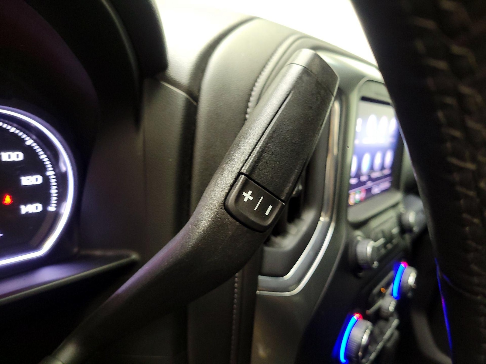 2020 Chevrolet Silverado 1500 LT - Photo 18