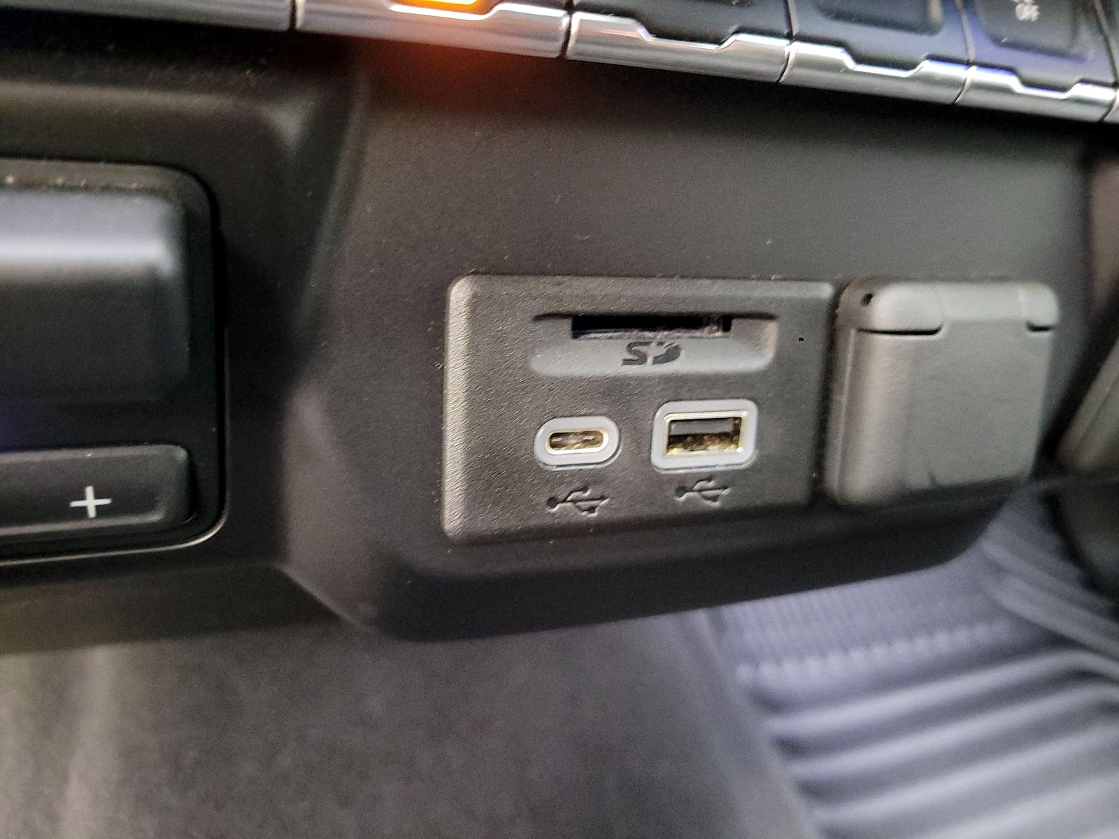 2020 Chevrolet Silverado 1500 LT - Photo 19