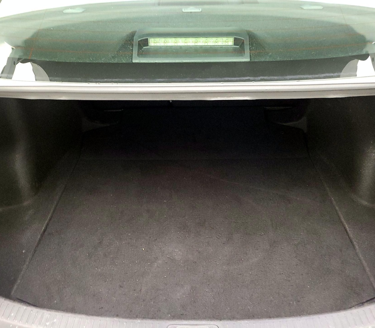 Trunk/Cargo (Seats Up)