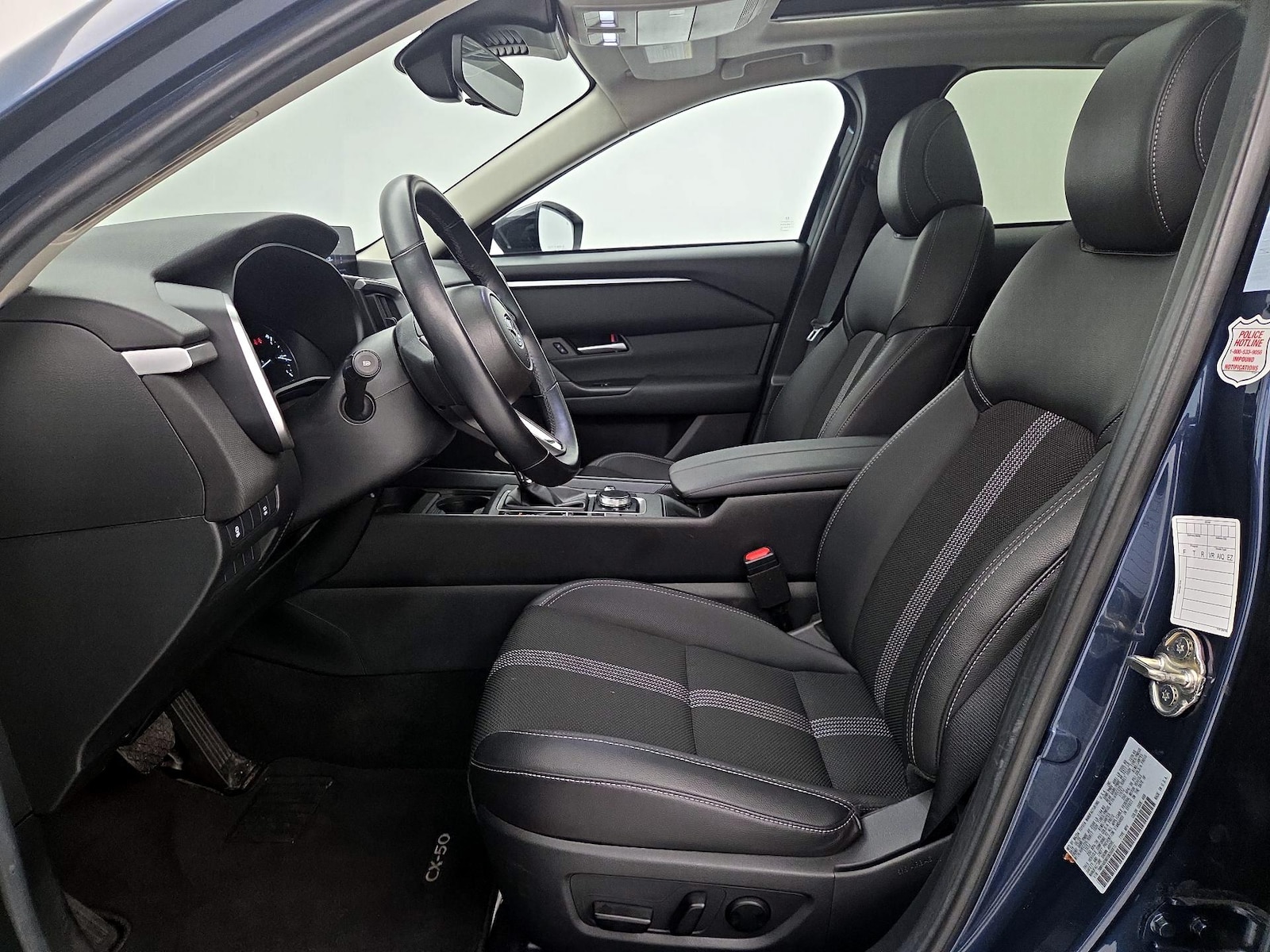 2025 Mazda CX-50 Premium - Photo 12