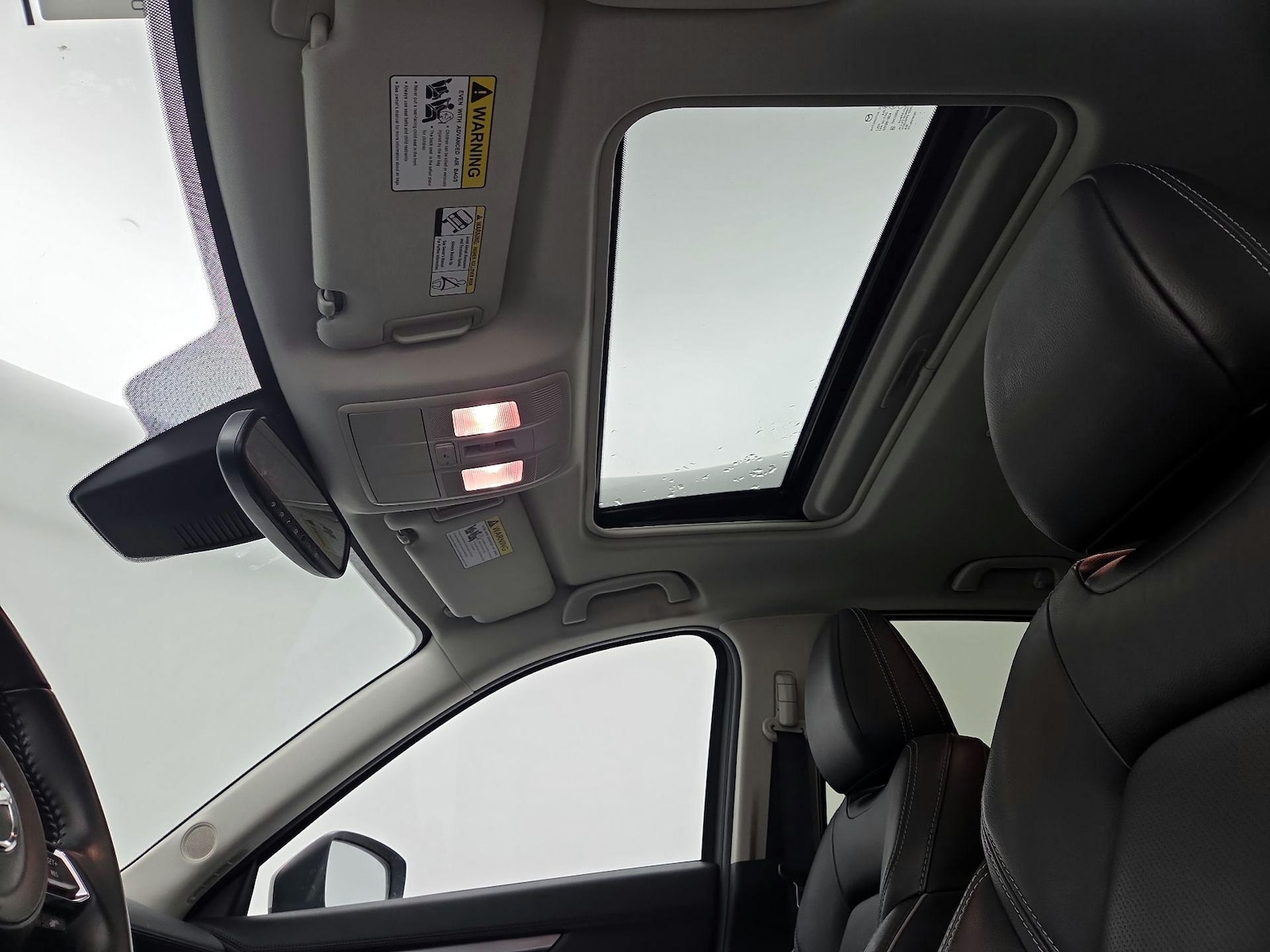 Sunroof(s) & Overhead Airbags