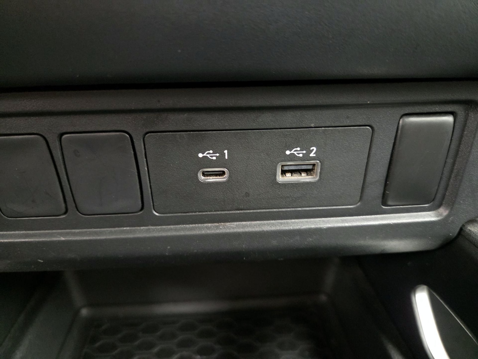 2022 Nissan Frontier SV - Photo 19