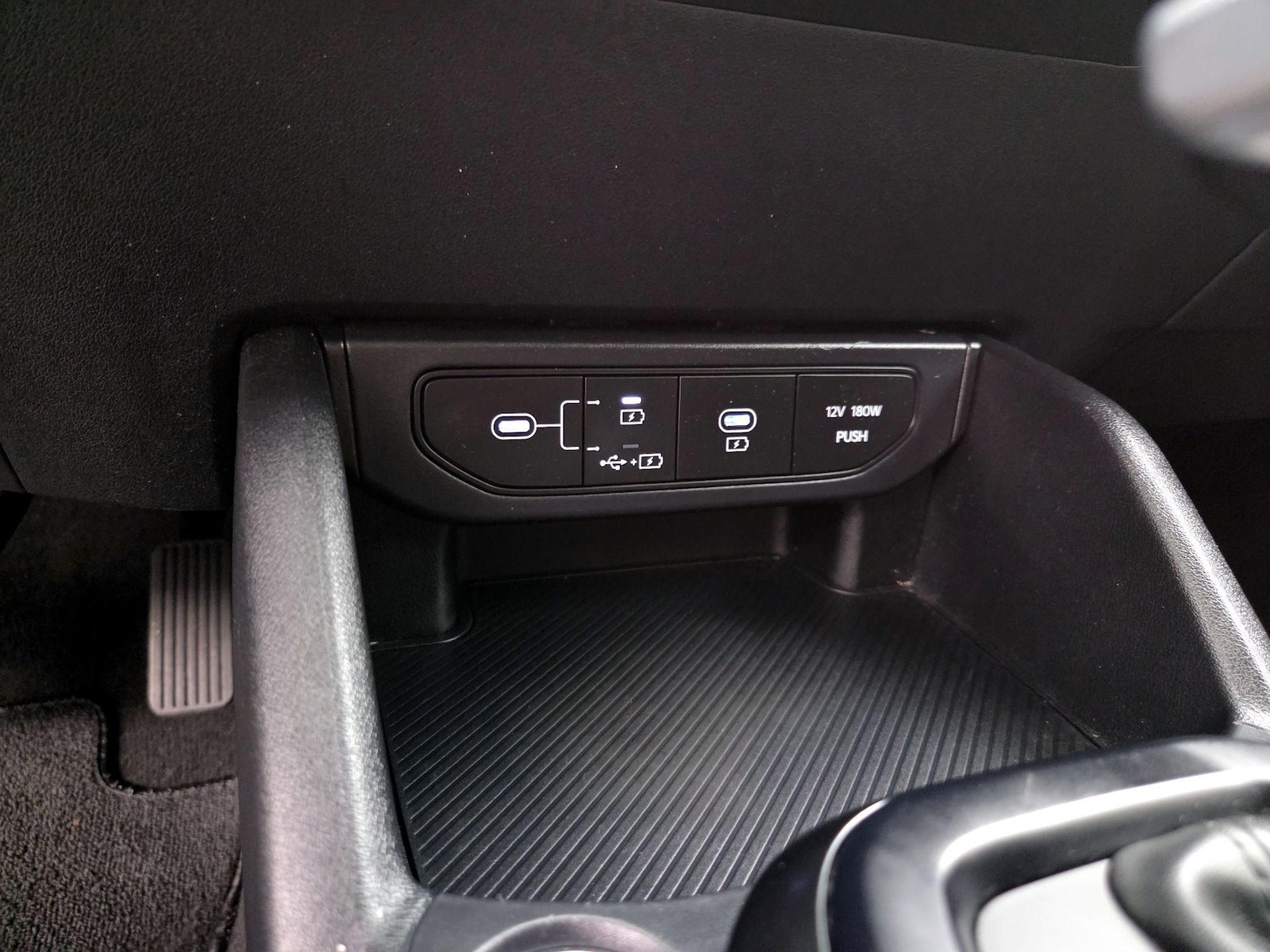 2026 Kia K4 LX - Photo 19