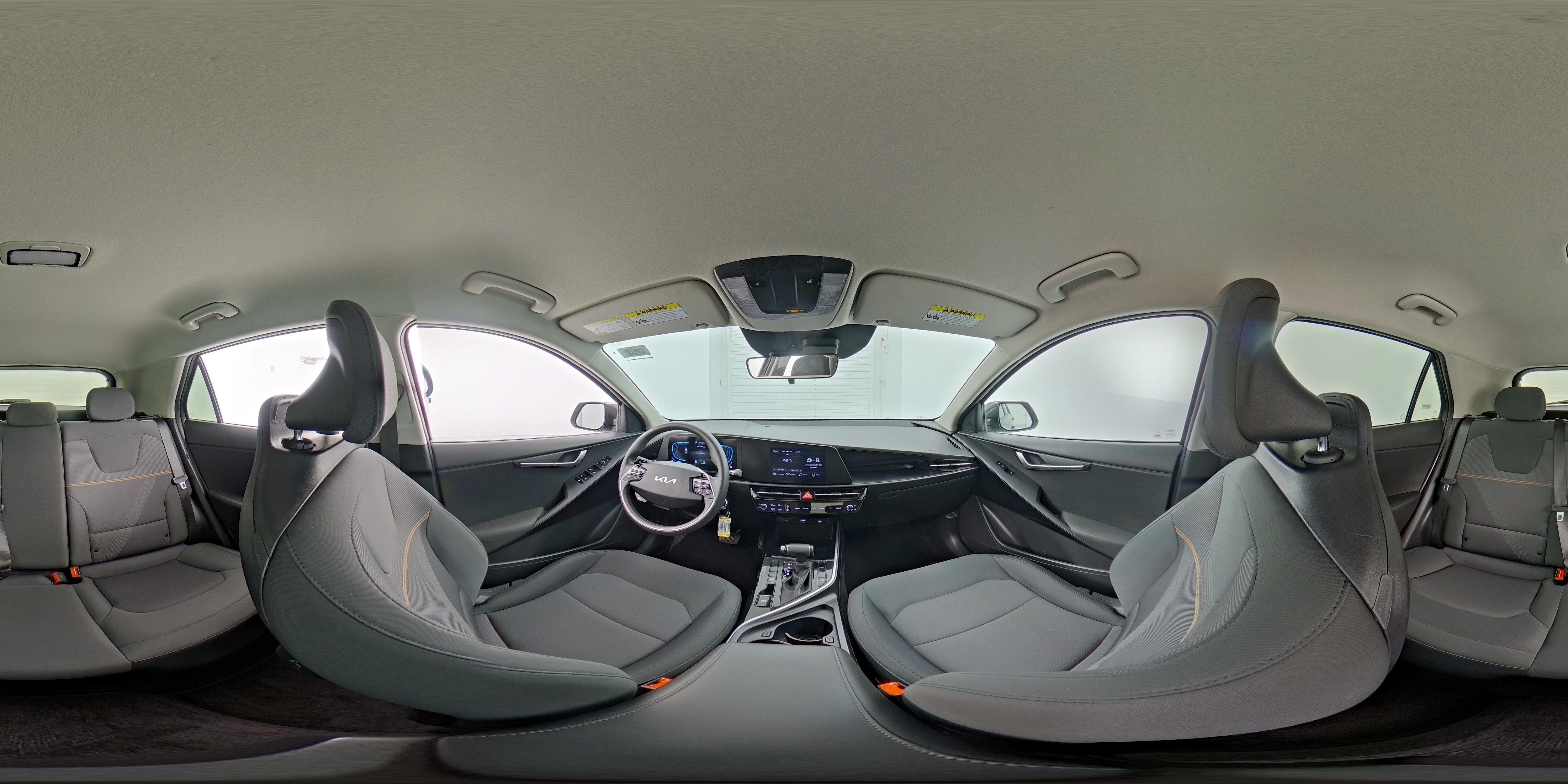 2025 Kia Niro LX - Photo 24