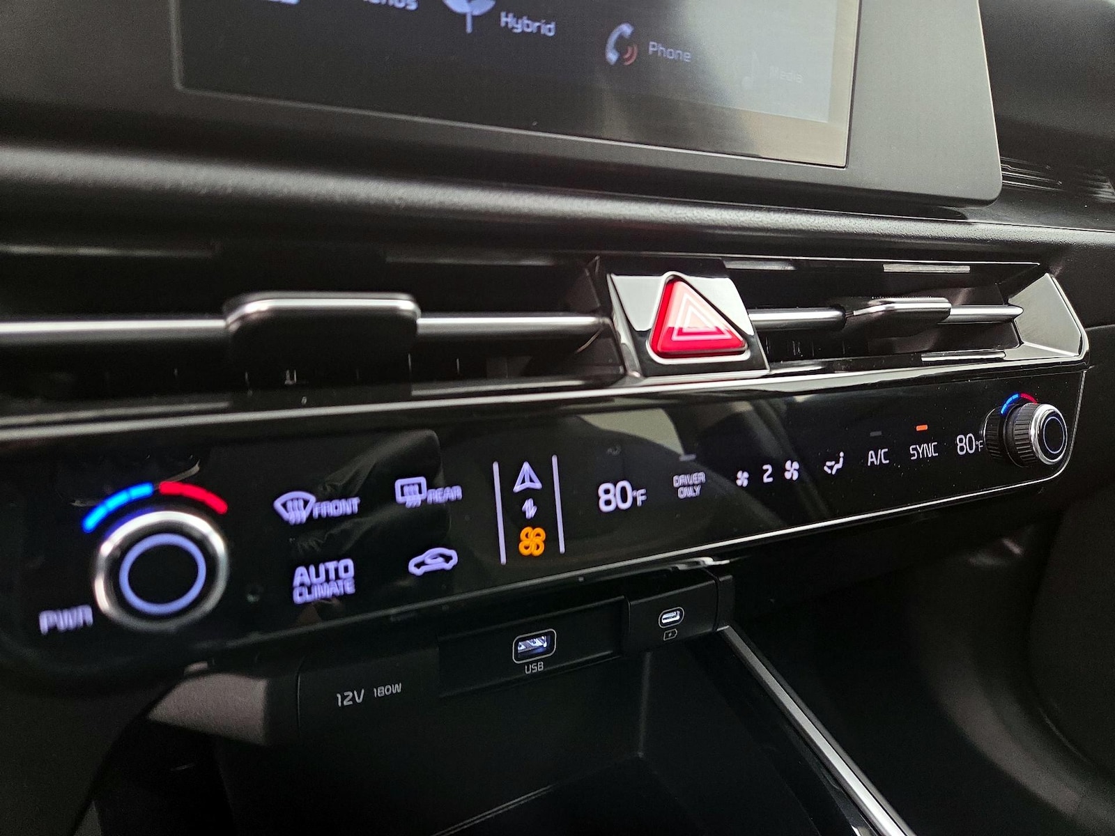 2025 Kia Niro LX - Photo 17