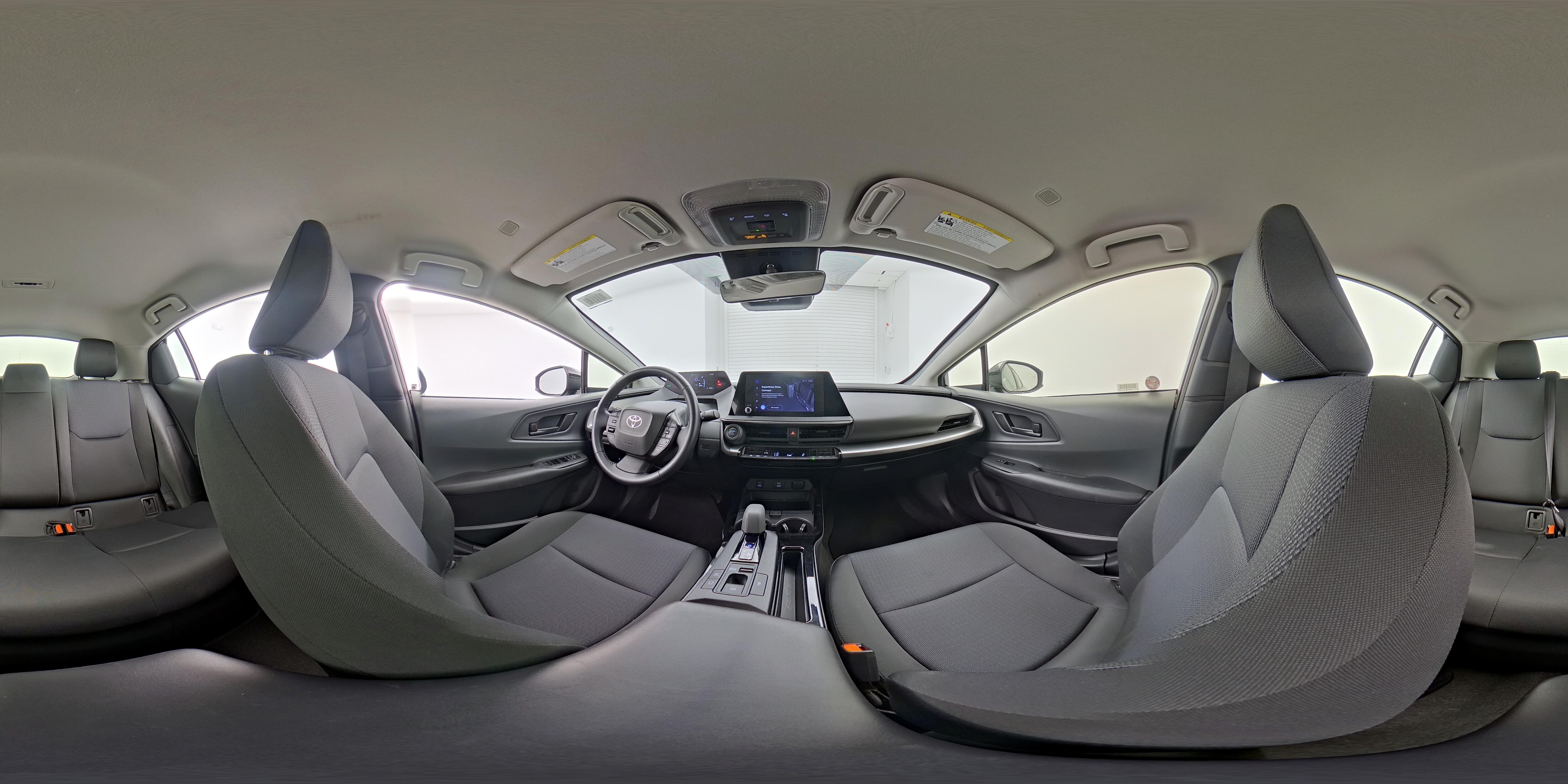 2025 Toyota Prius LE - Photo 24