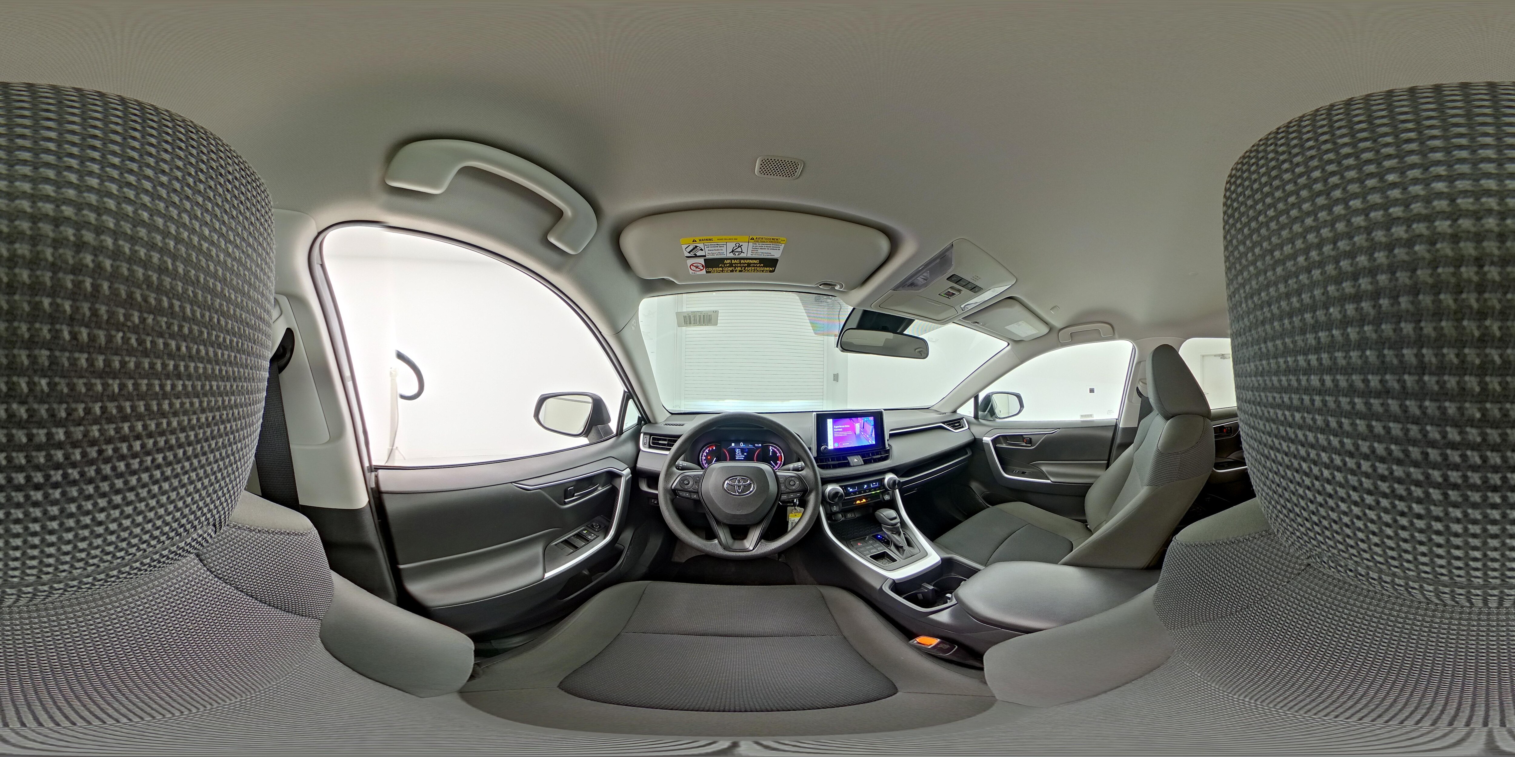 2025 Toyota RAV4 LE - Photo 26