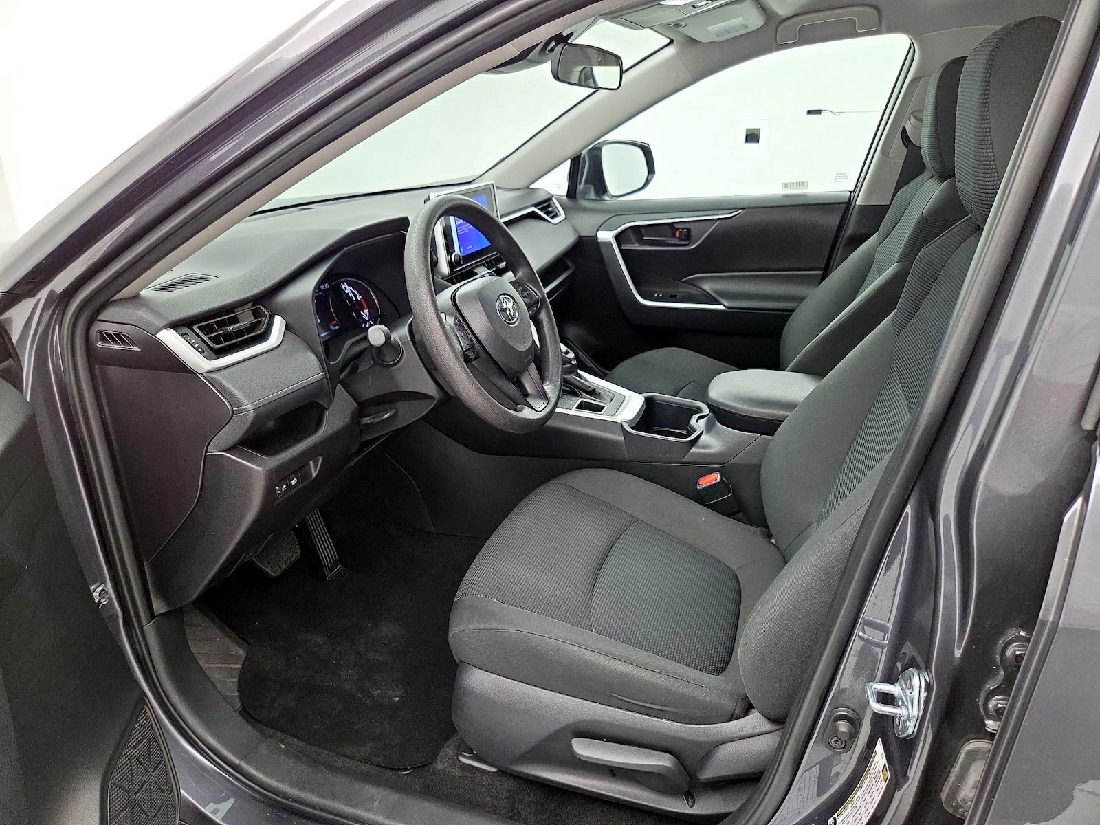 2025 Toyota RAV4 LE - Photo 12