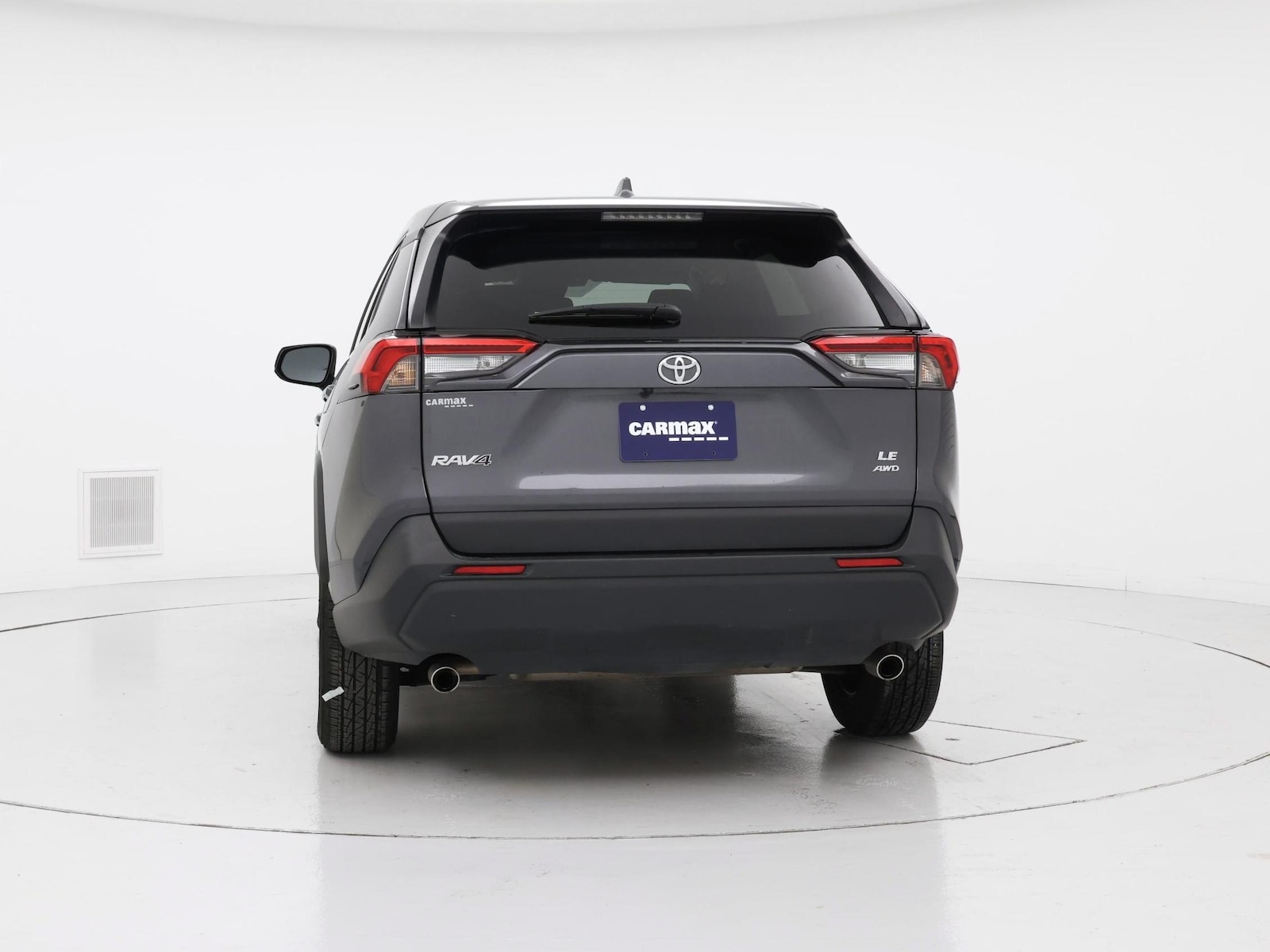 2025 Toyota RAV4 LE - Photo 7