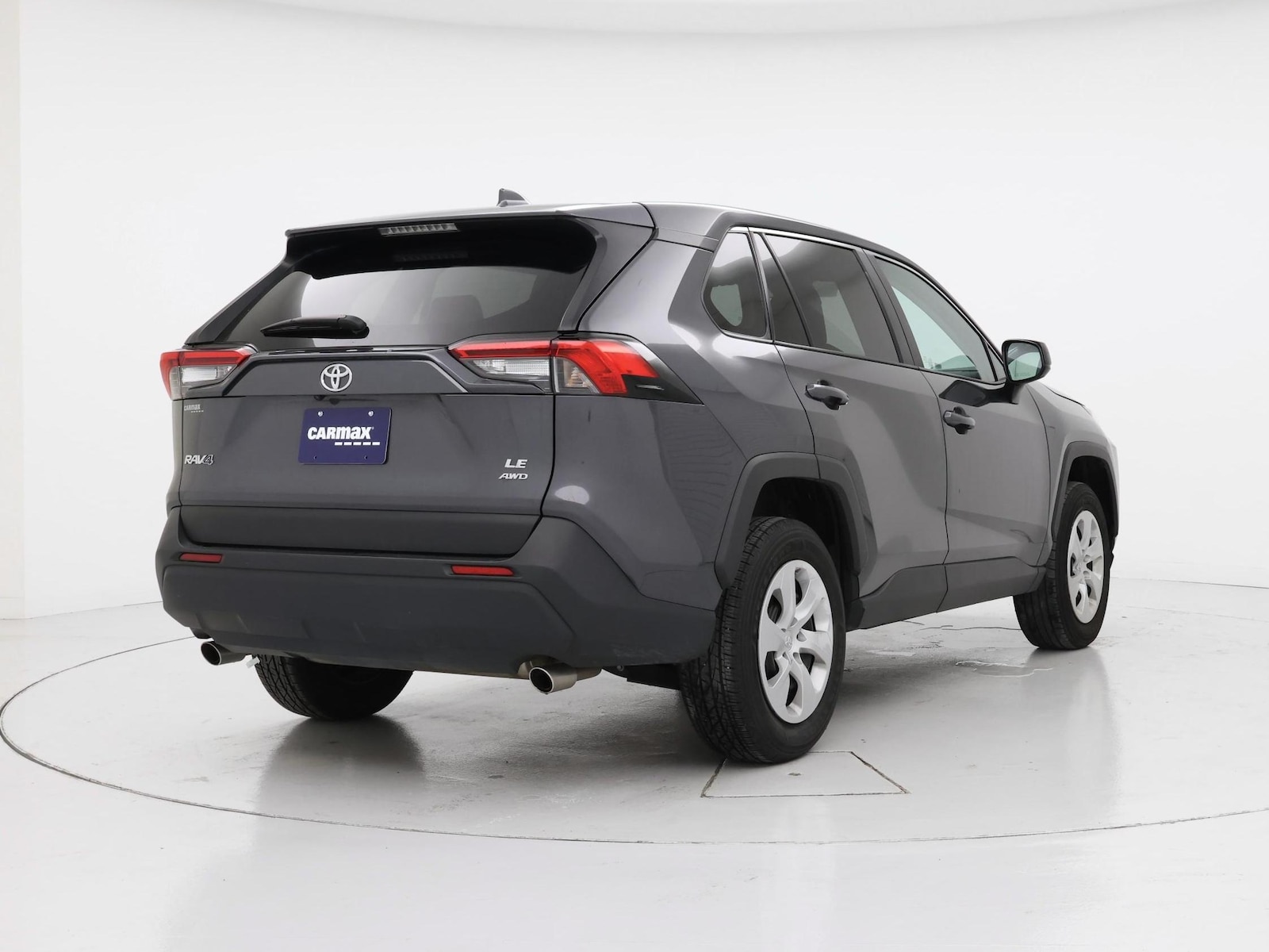 2025 Toyota RAV4 LE - Photo 9