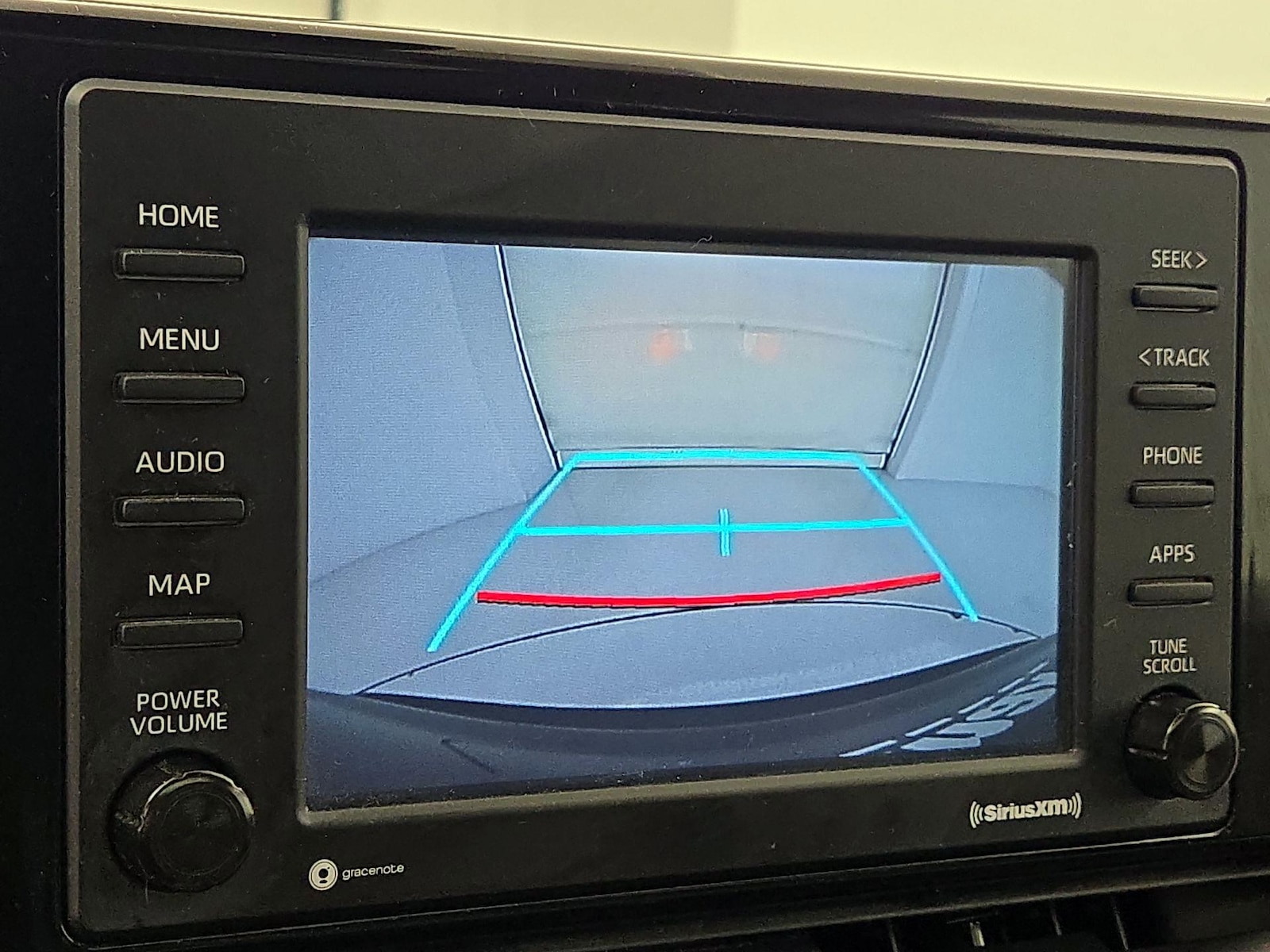 2021 Toyota RAV4 XLE - Photo 15
